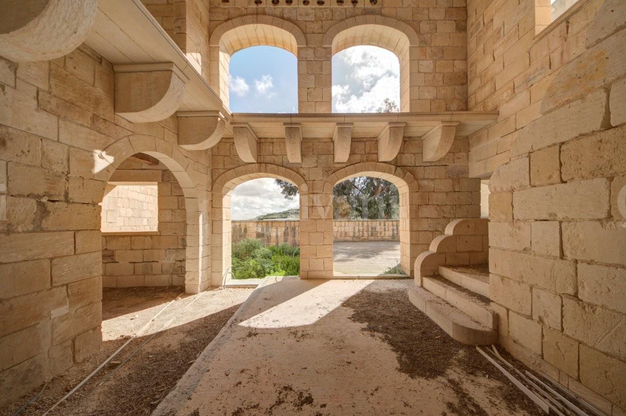 Mgarr, Unconverted House of Character