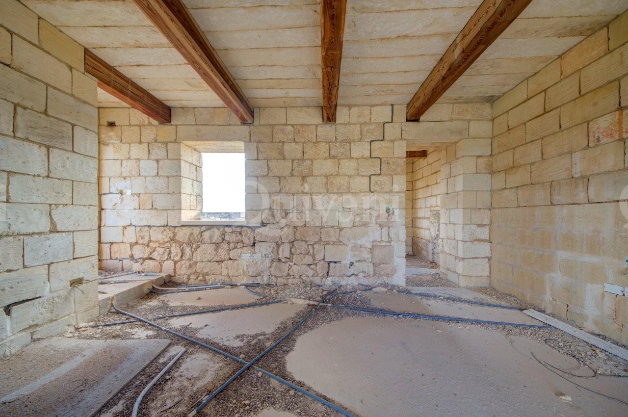 Mgarr, Unconverted House of Character