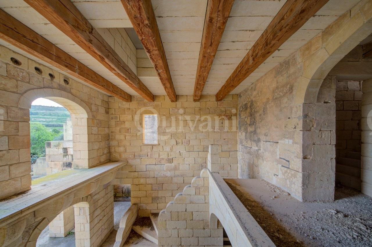 Mgarr, Unconverted House of Character