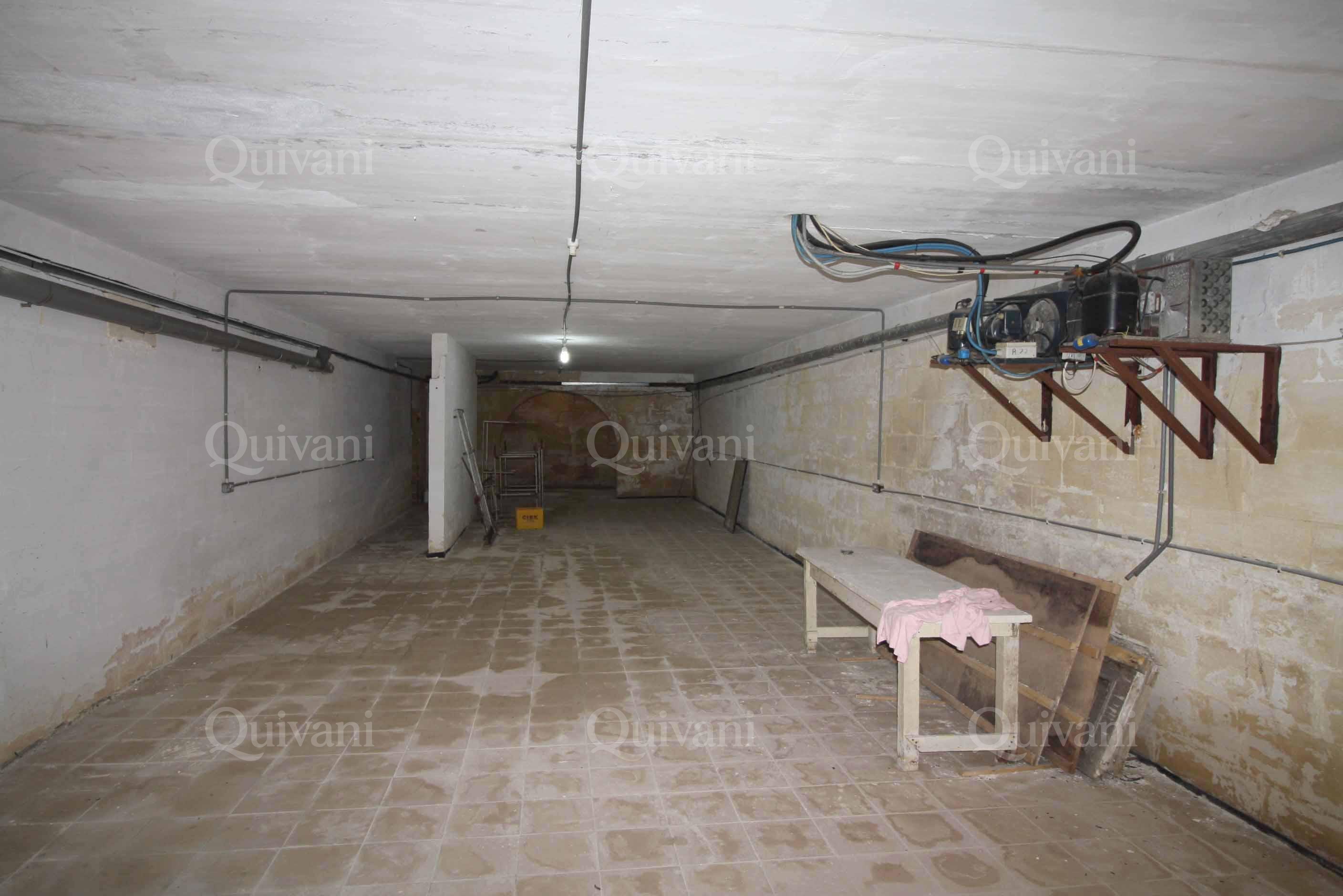 Marsascala, Needs Refurbishment Bar/Restaurant