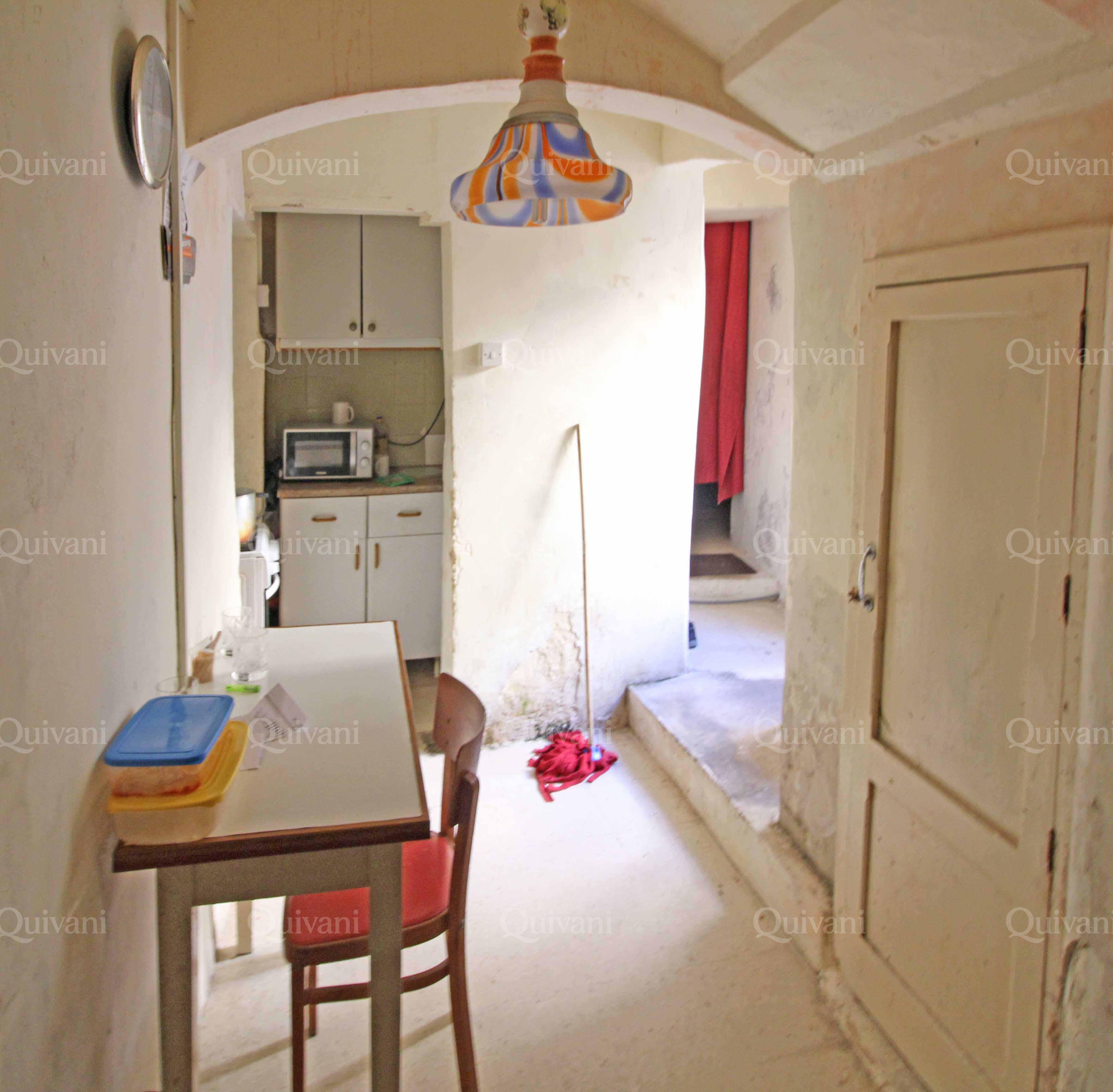 Qormi, Unconverted House of Character