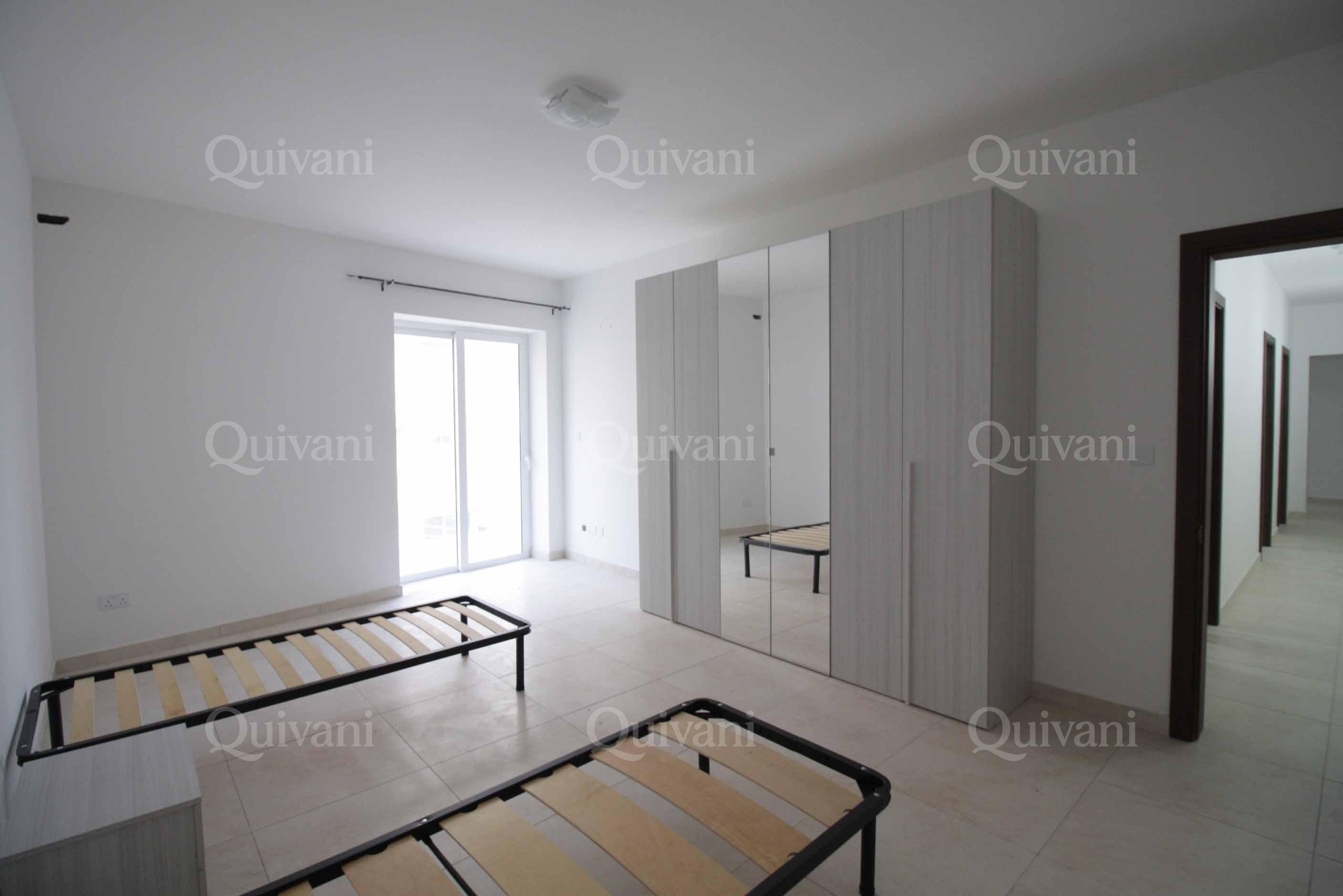 Qawra, Furnished Apartment