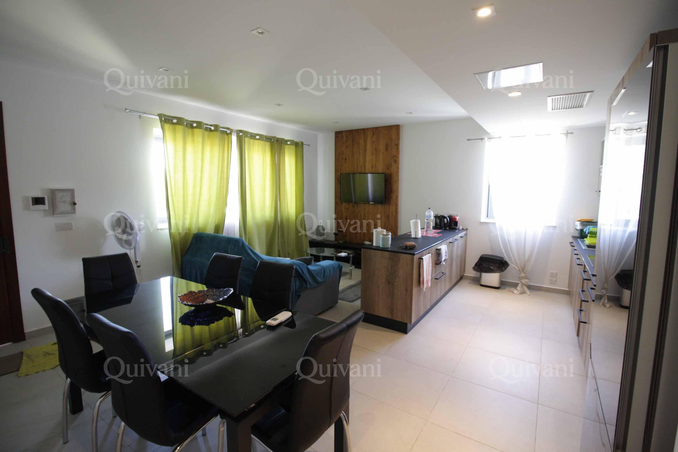 Ta Monita, Finished Maisonette