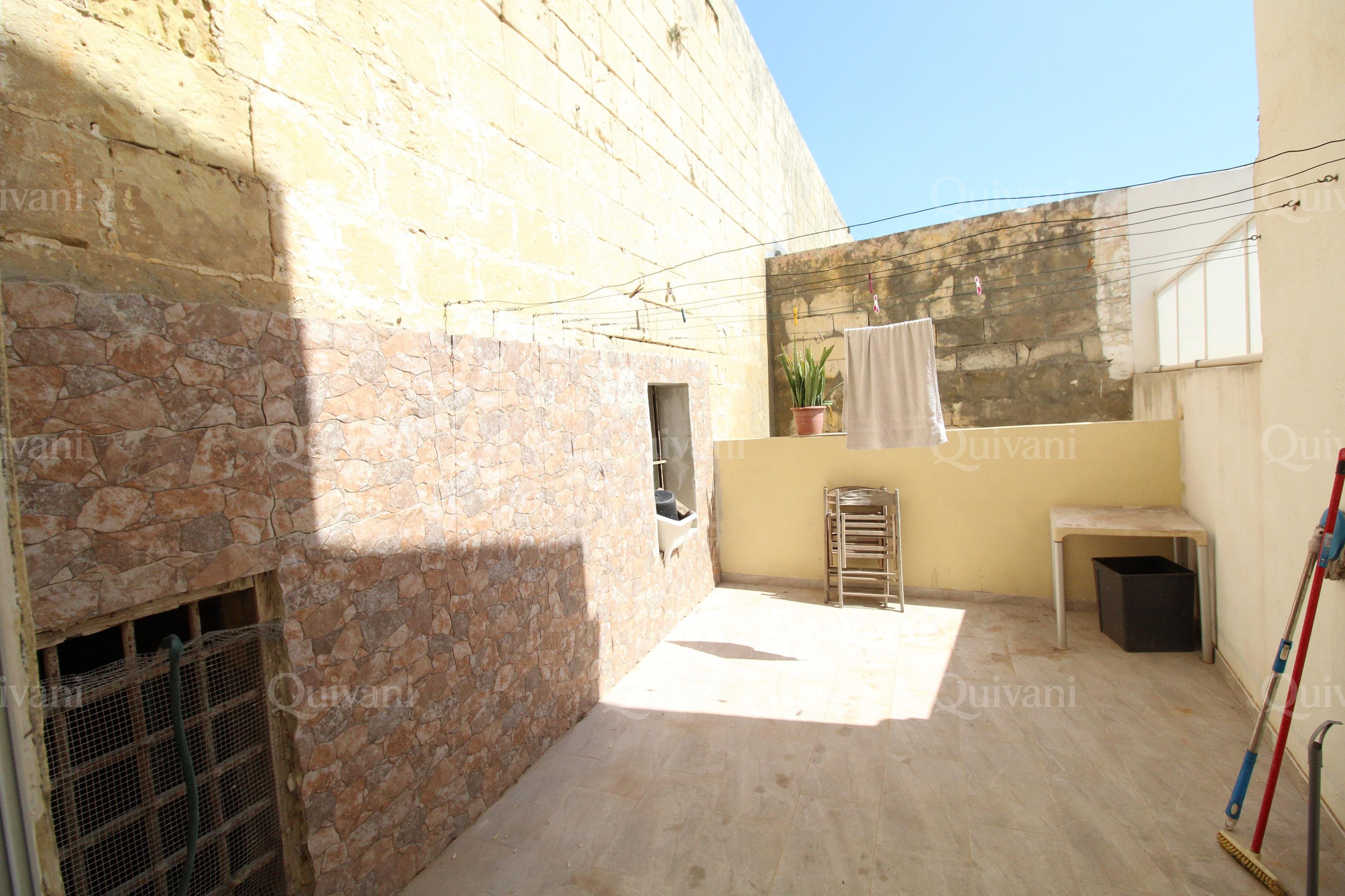 Santa Venera, Converted Town House