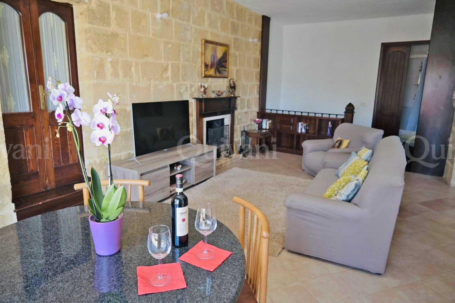 Qrendi, Furnished Maisonette