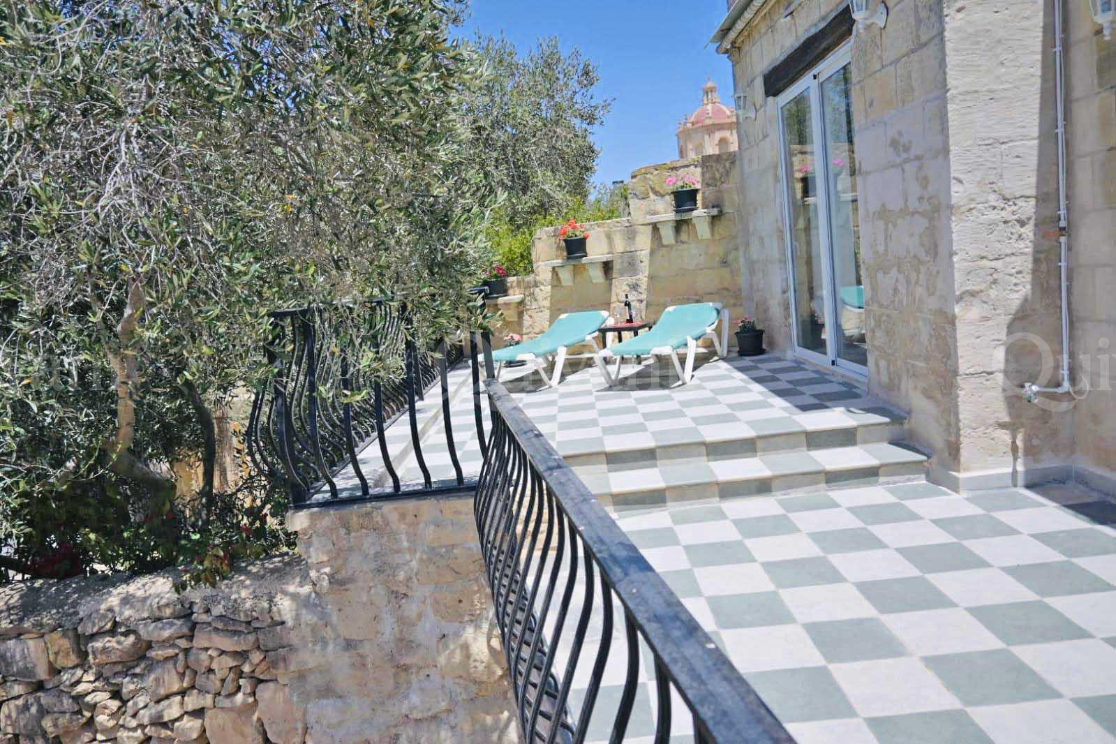 Qrendi, Furnished Maisonette