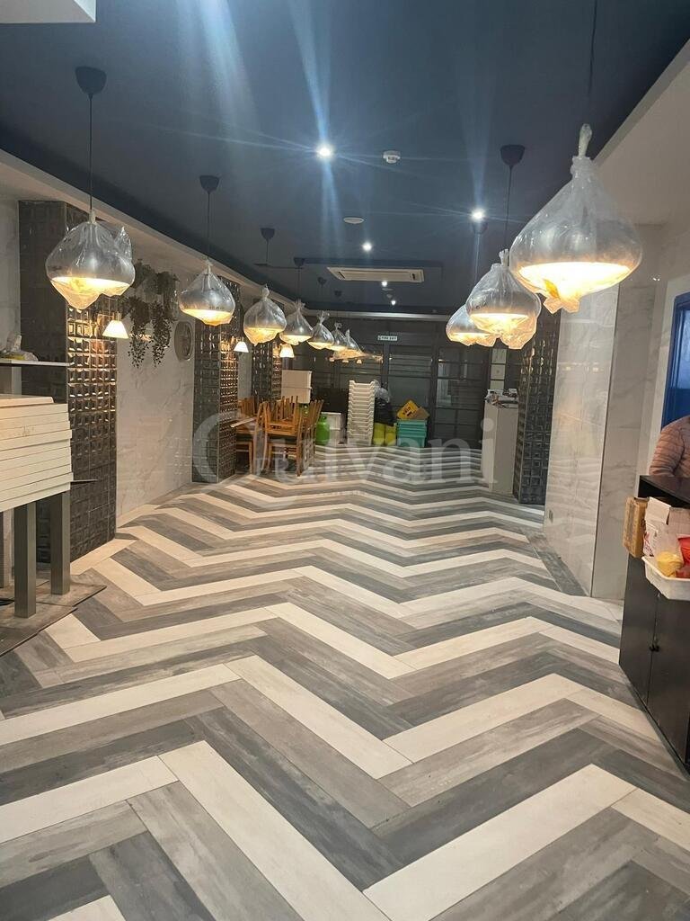 Bugibba, Finished Restaurant