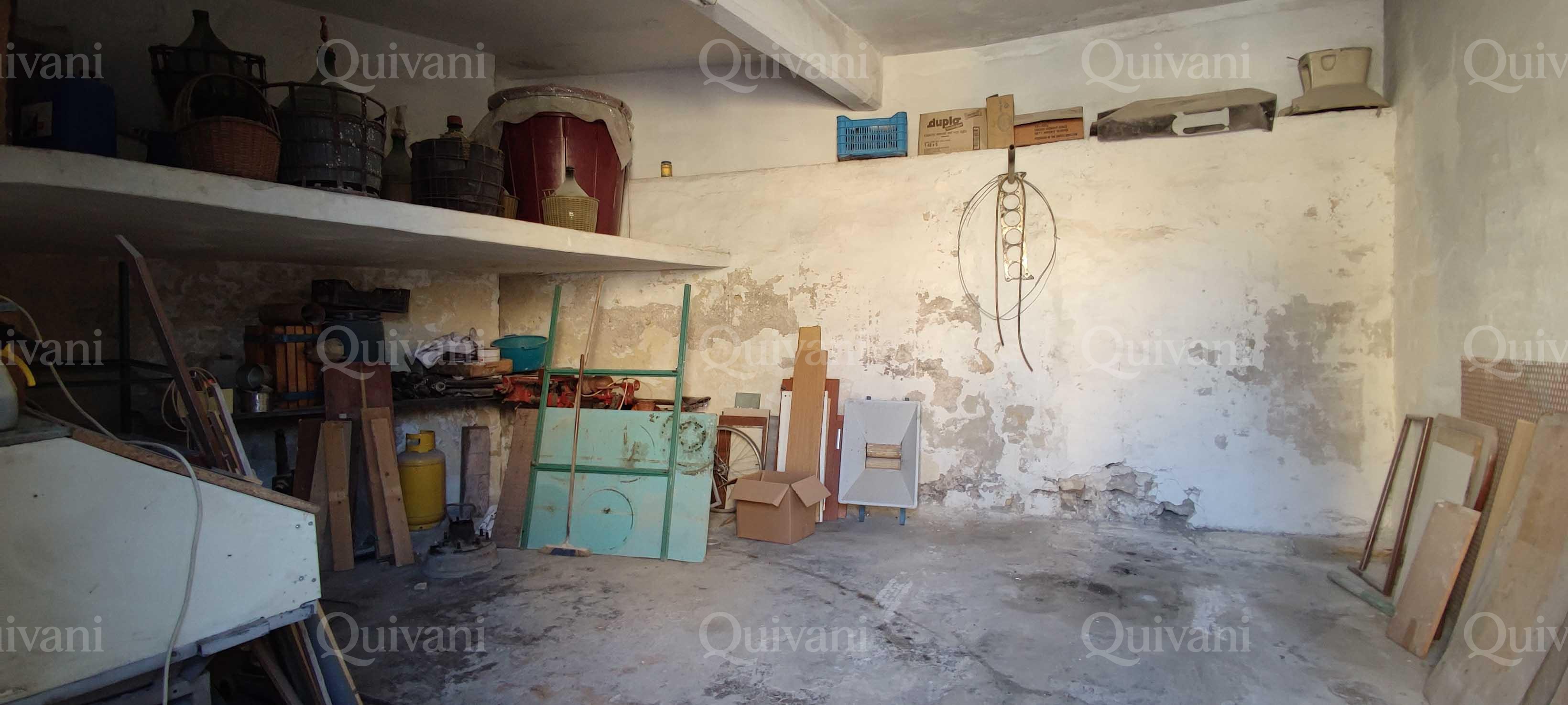 Qormi, Shell Warehouse
