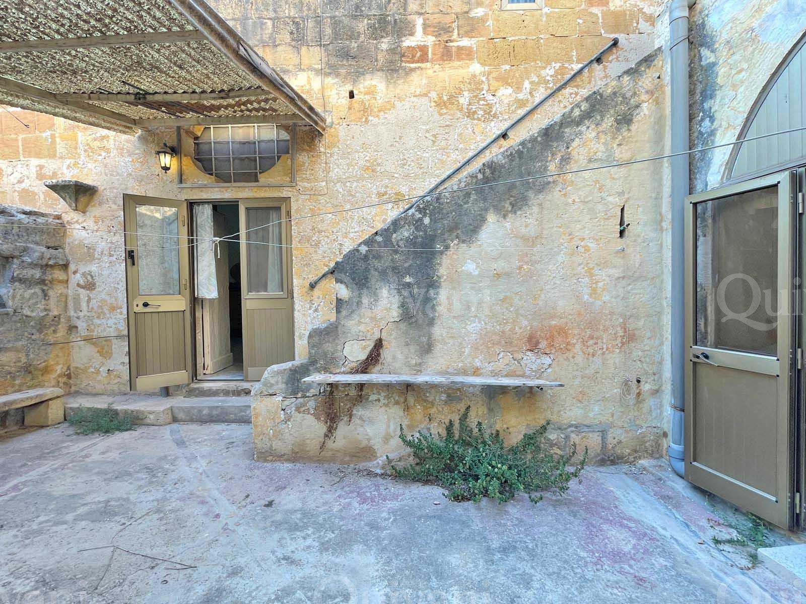 Zurrieq, Shell Guest House