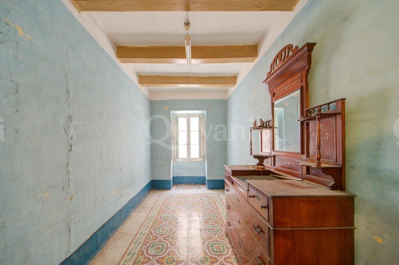 Valletta, Unconverted Palazzo