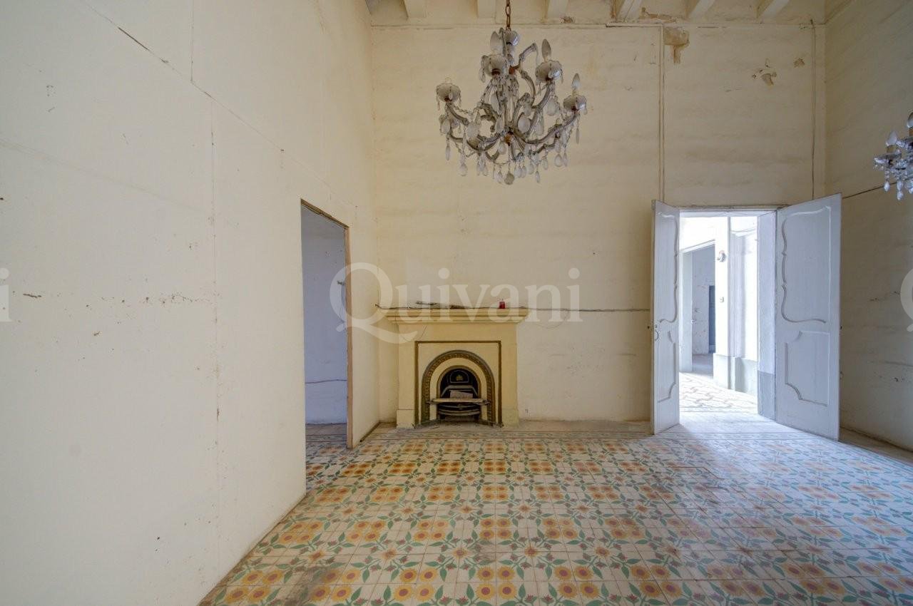 Valletta, Unconverted Palazzo