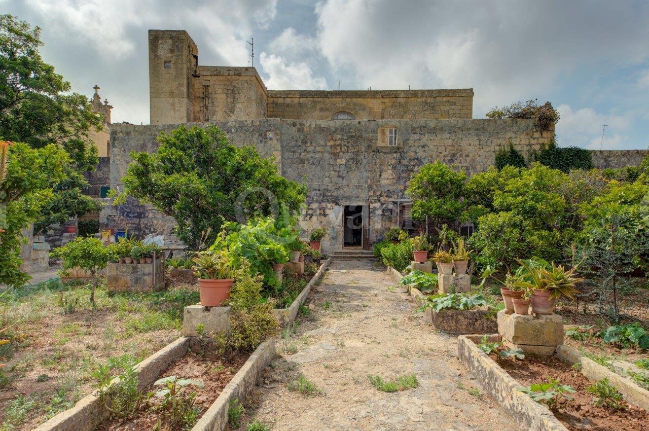 Zejtun, Unconverted Palazzo