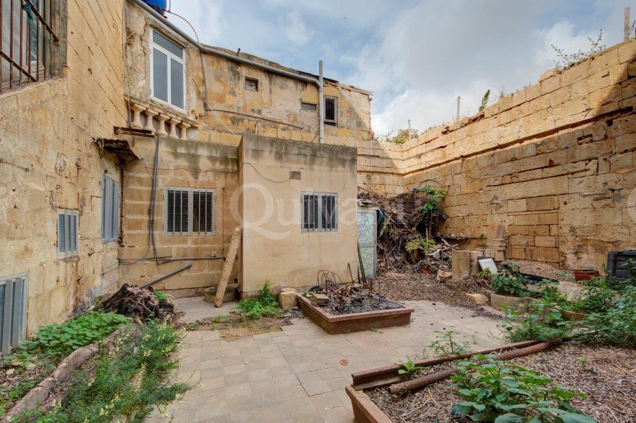 Zejtun, Unconverted Palazzo