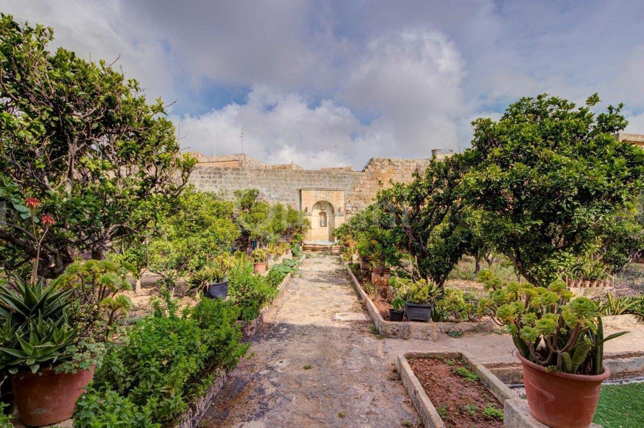 Zejtun, Unconverted Palazzo