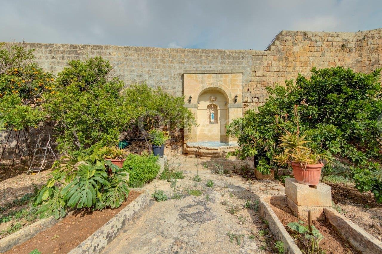 Zejtun, Unconverted Palazzo