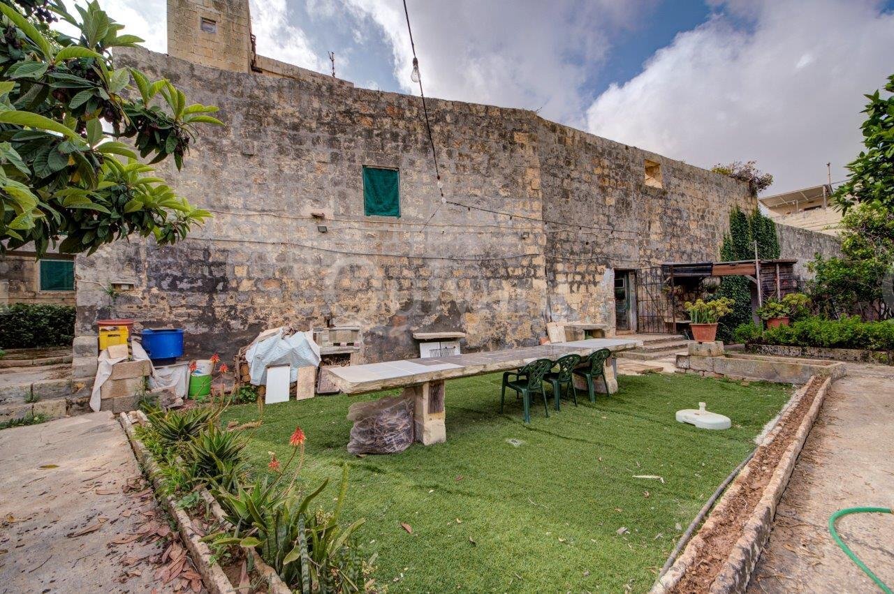 Zejtun, Unconverted Palazzo