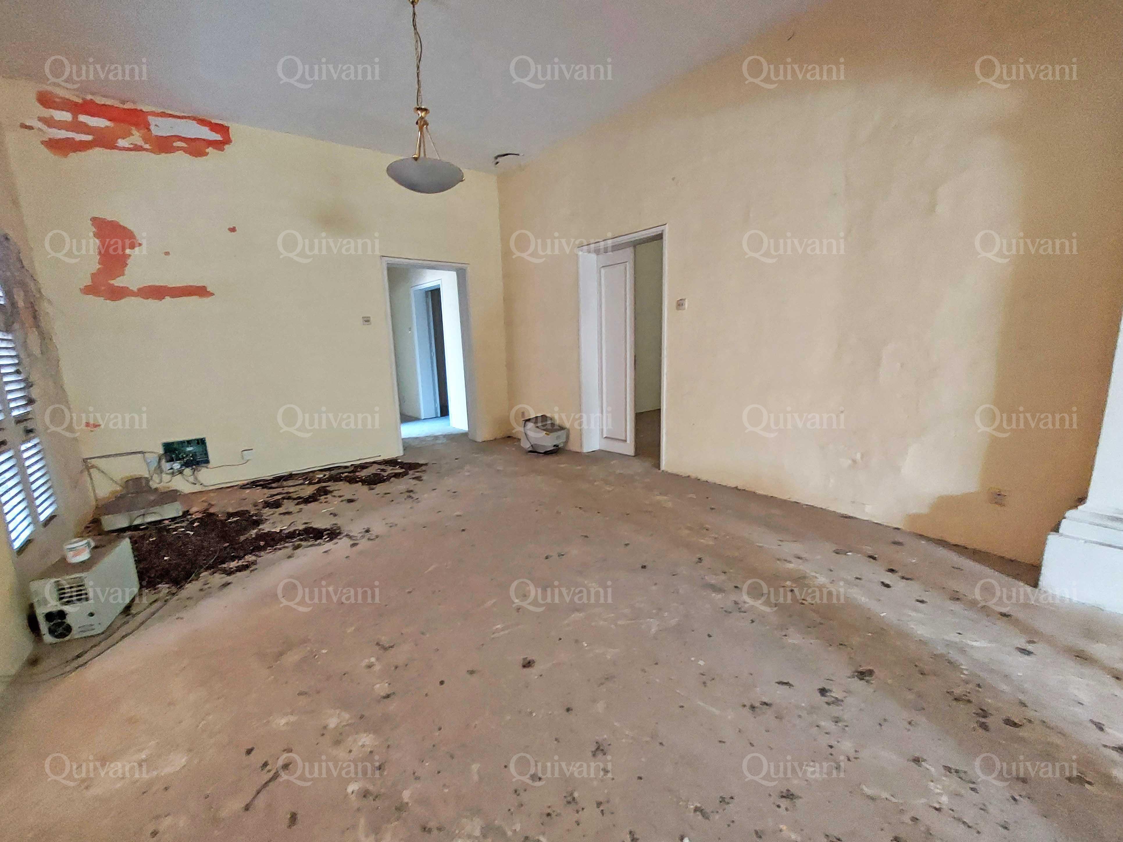 Qormi, Unconverted Palazzo