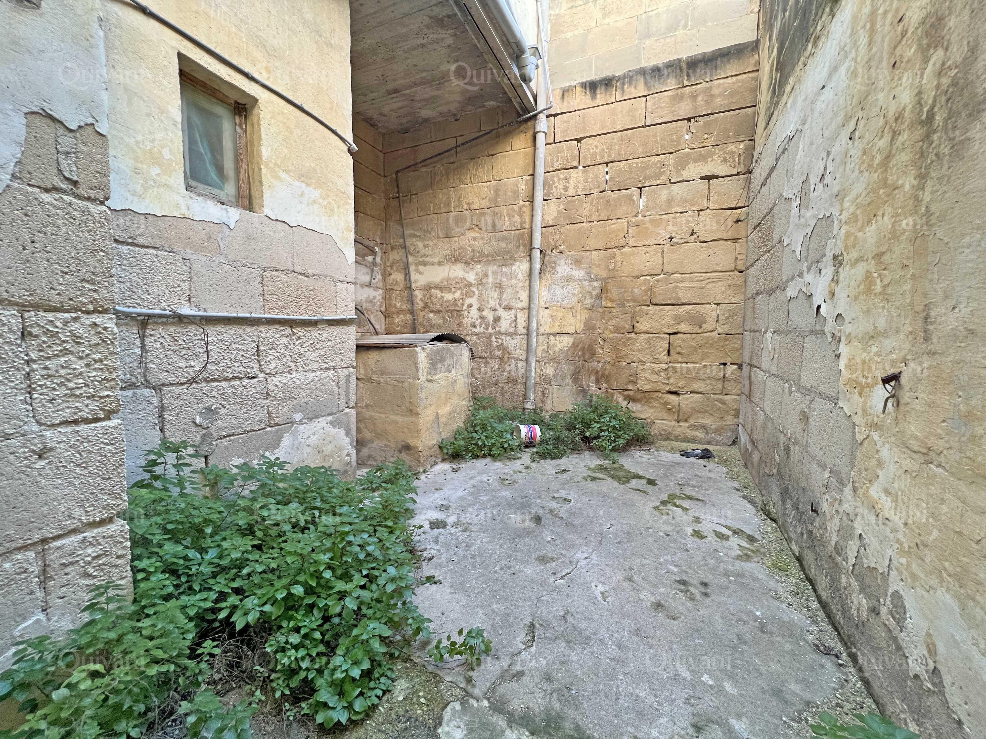 Qormi, Older Type Terraced House