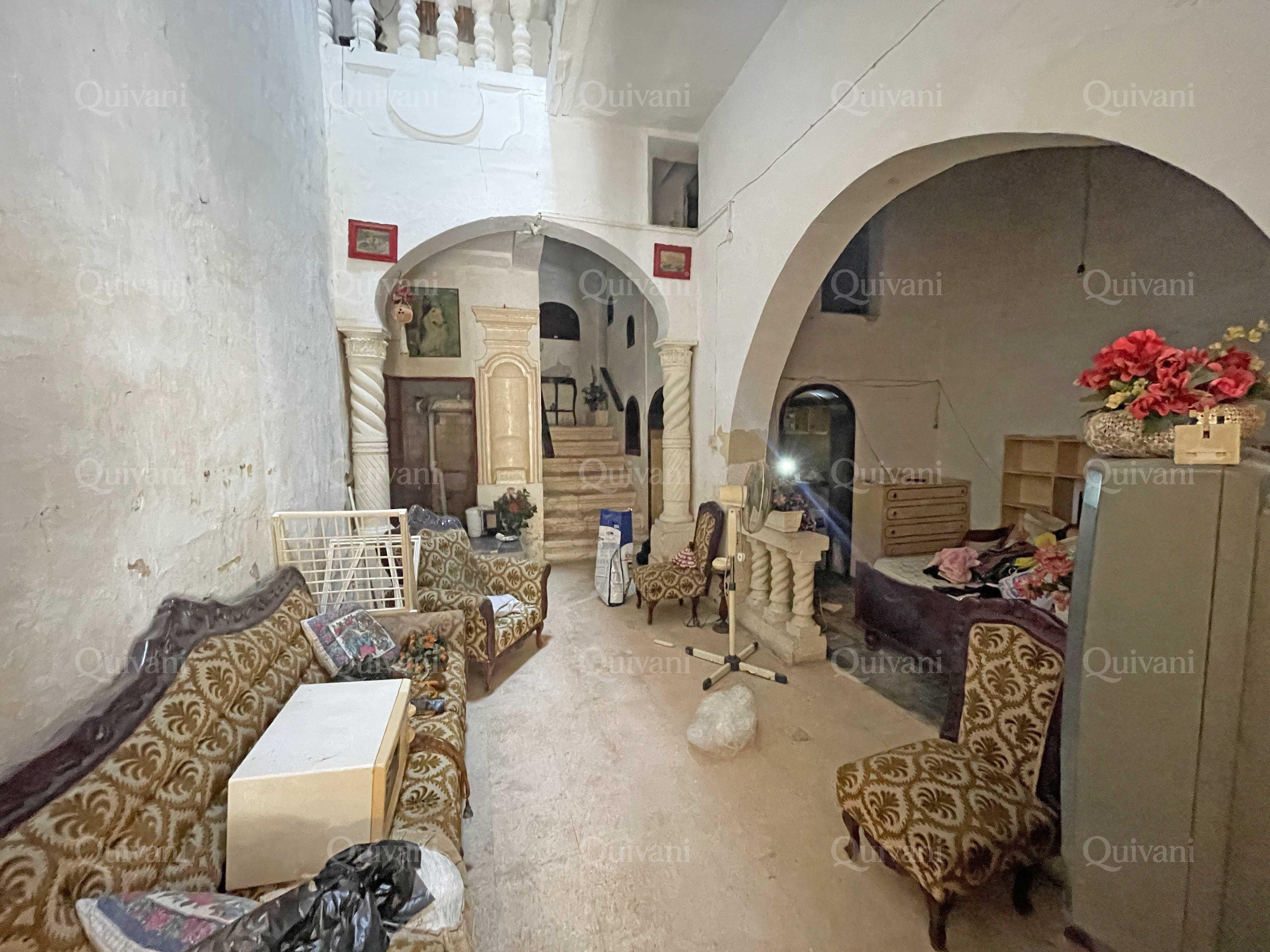 Senglea, Unconverted Townhouse
