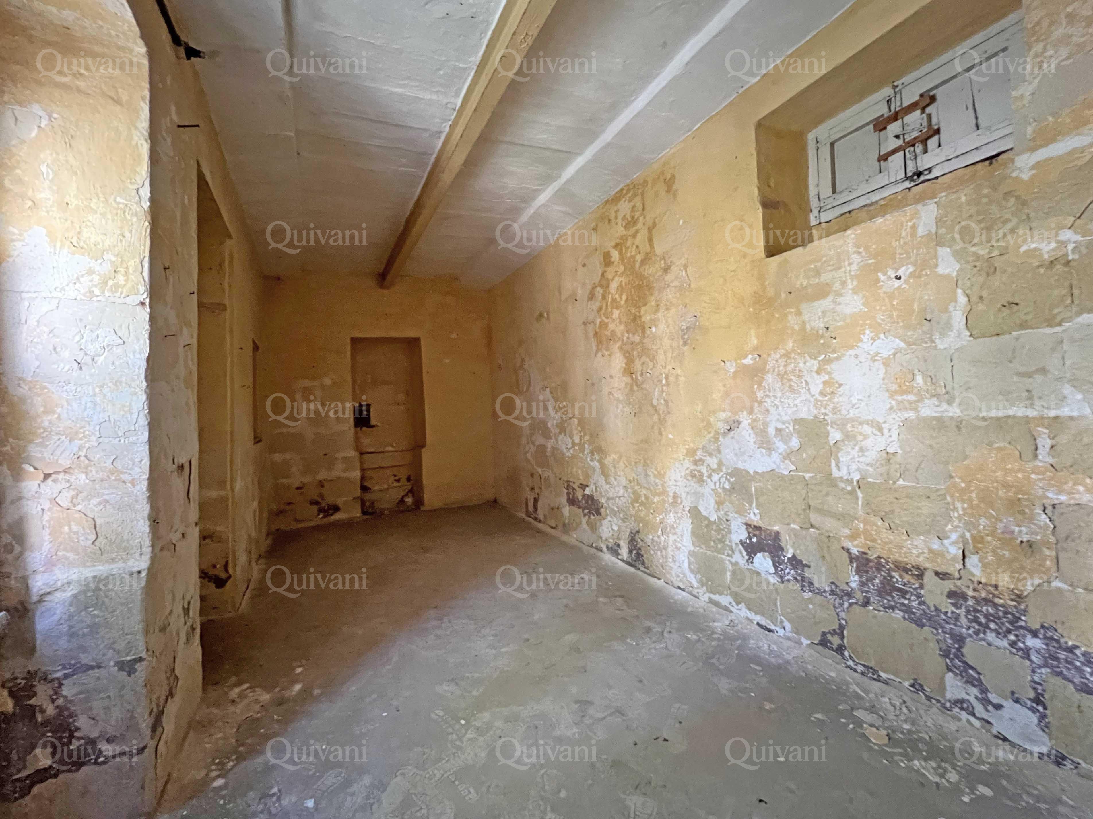 Zebbug, Unconverted House of Character