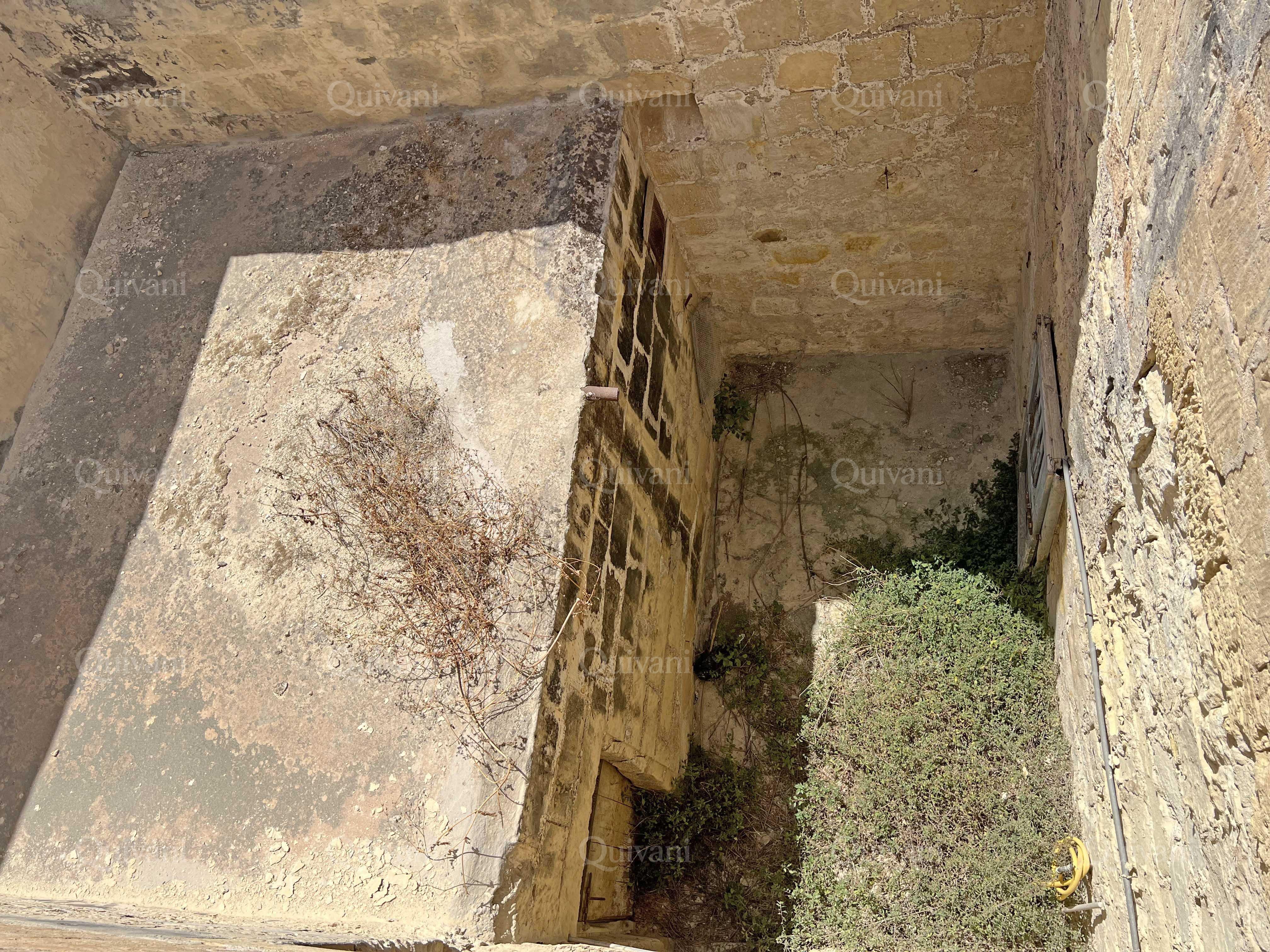 Zebbug, Unconverted House of Character