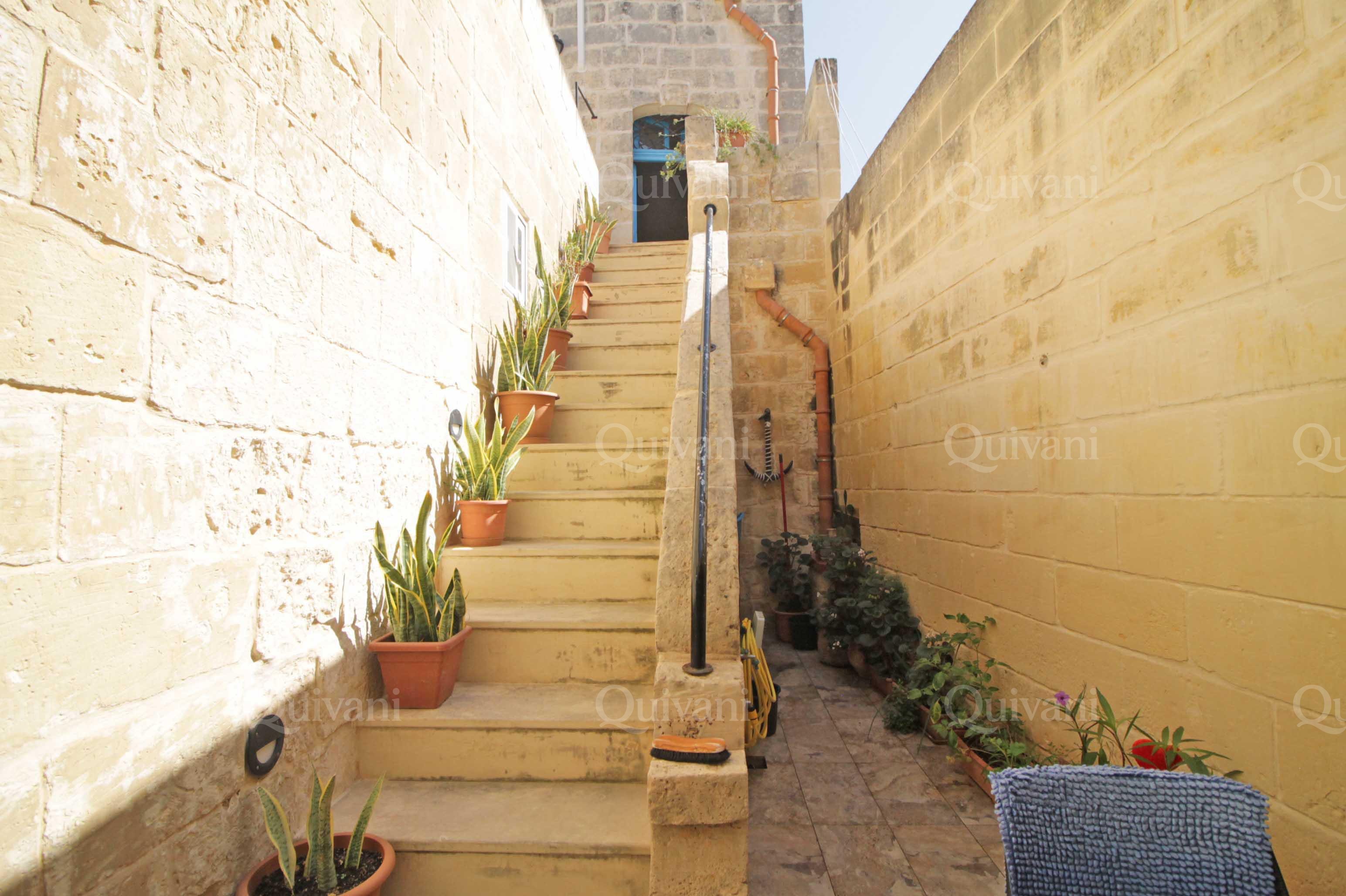 Qormi, Furnished House of Character