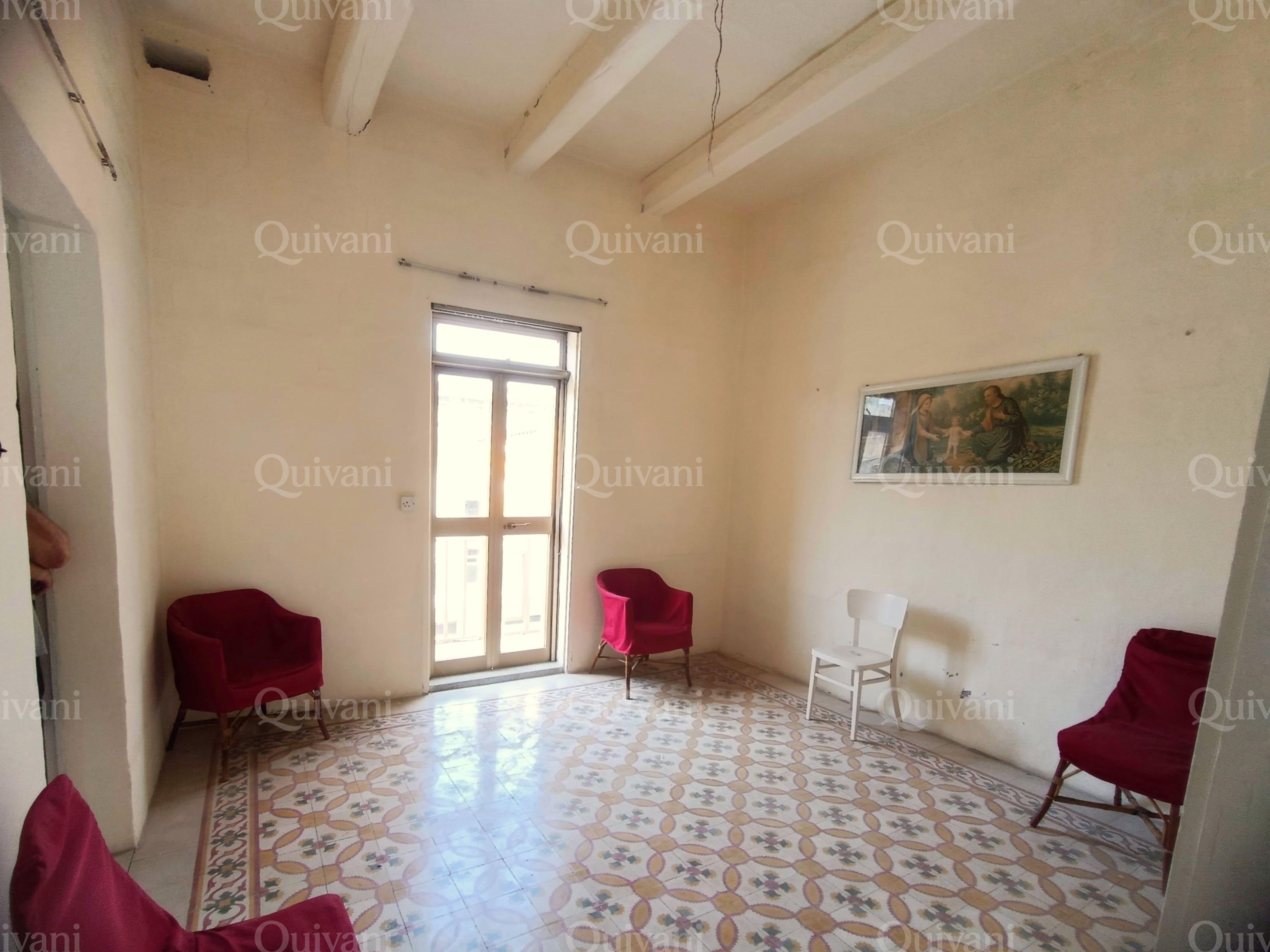 Qormi, Unconverted Townhouse