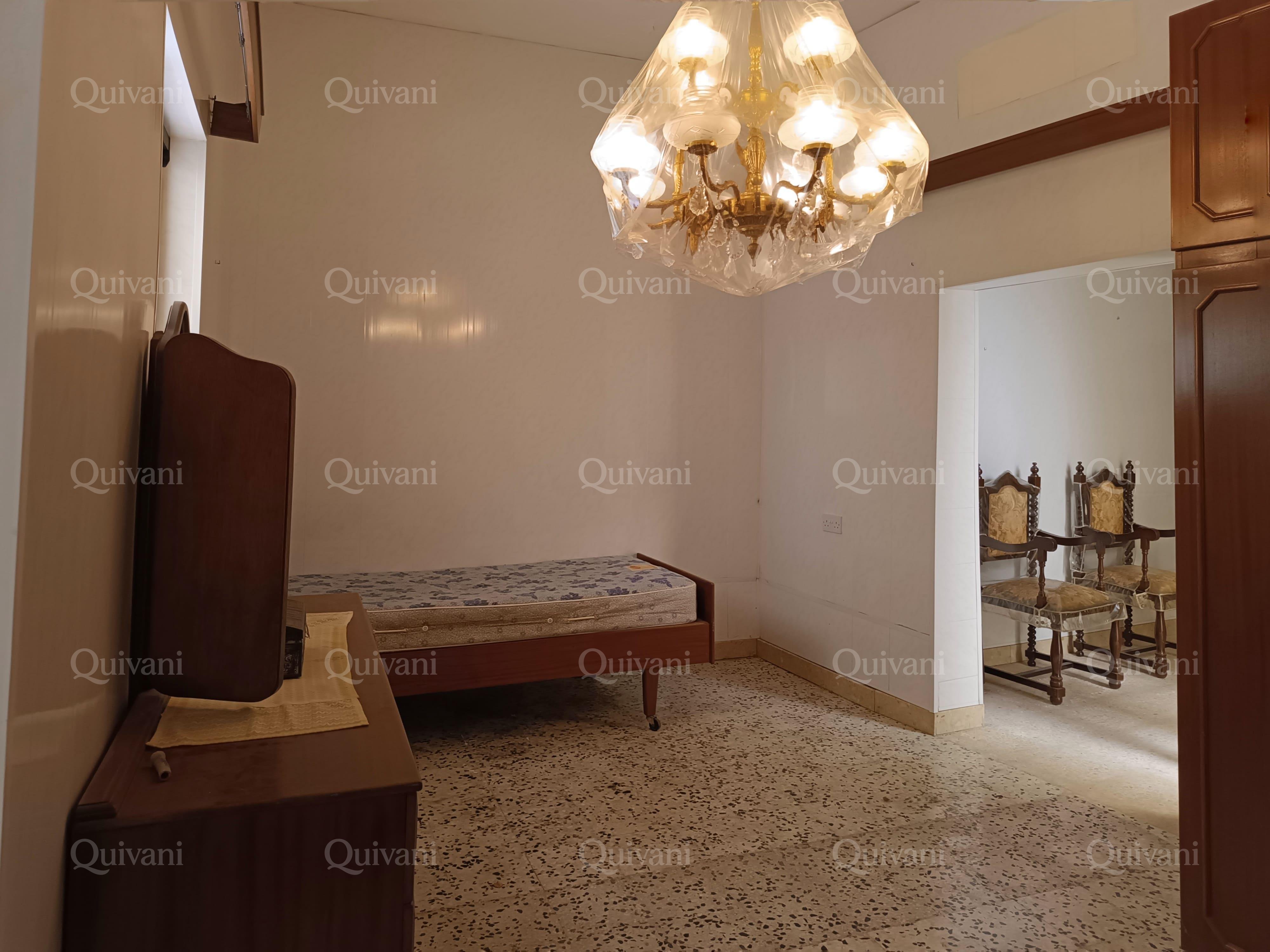 Qormi, Unconverted Townhouse