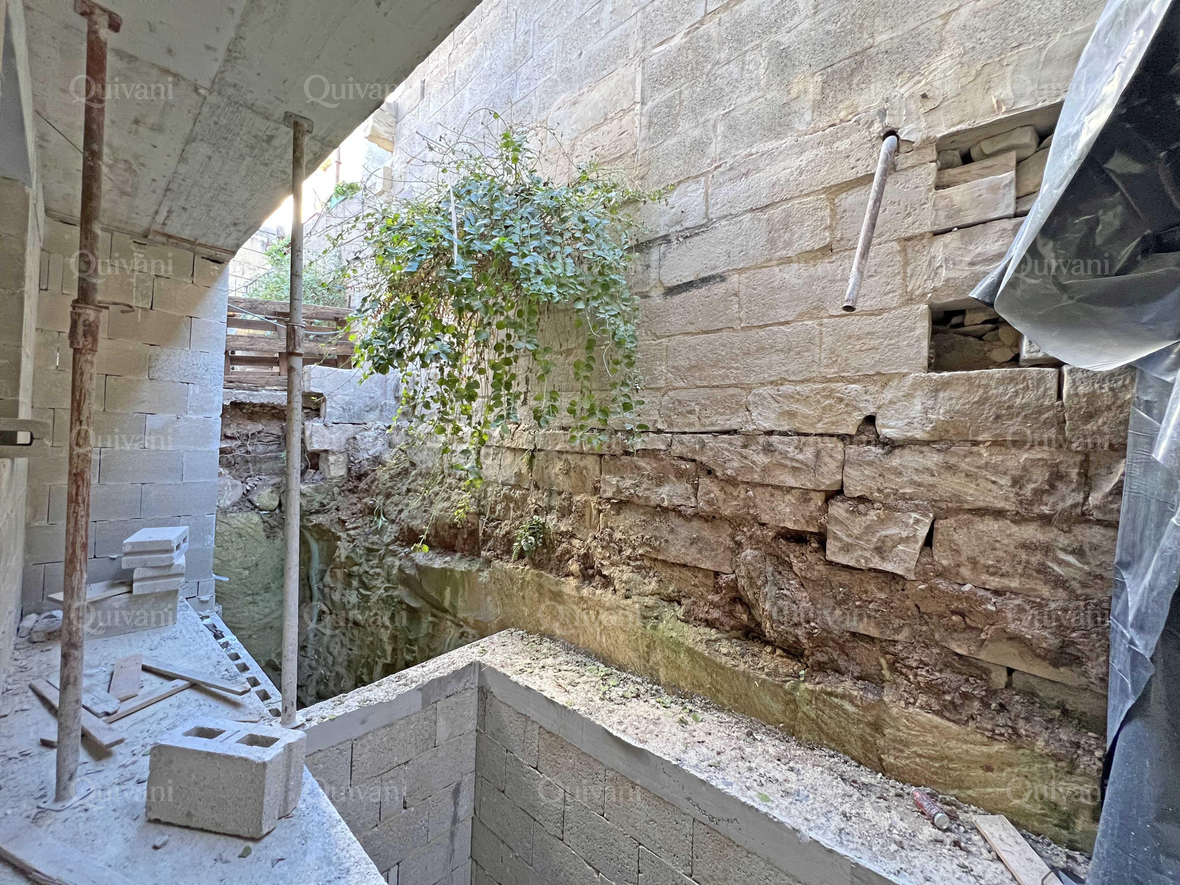 Birkirkara, Shell General Shop