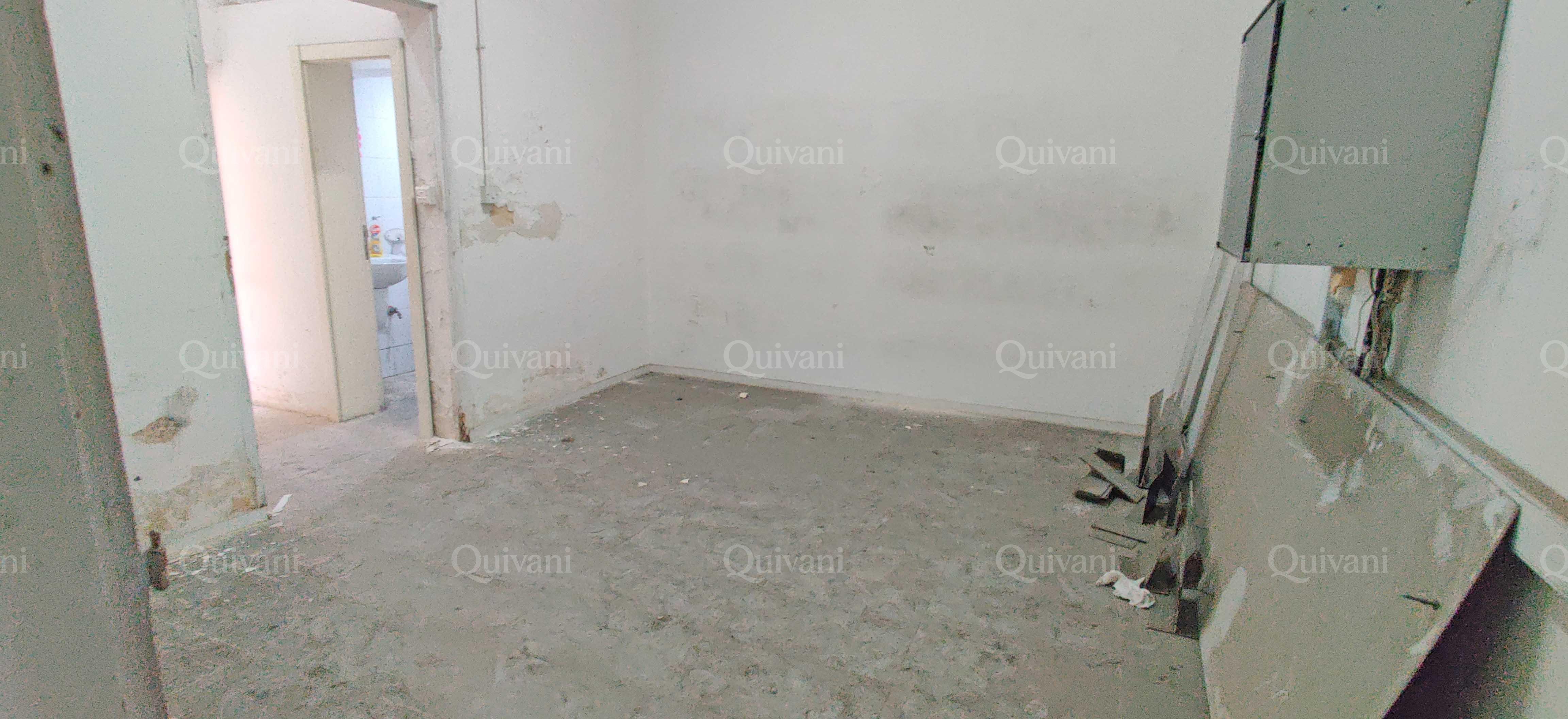 Paola, Unconverted Townhouse