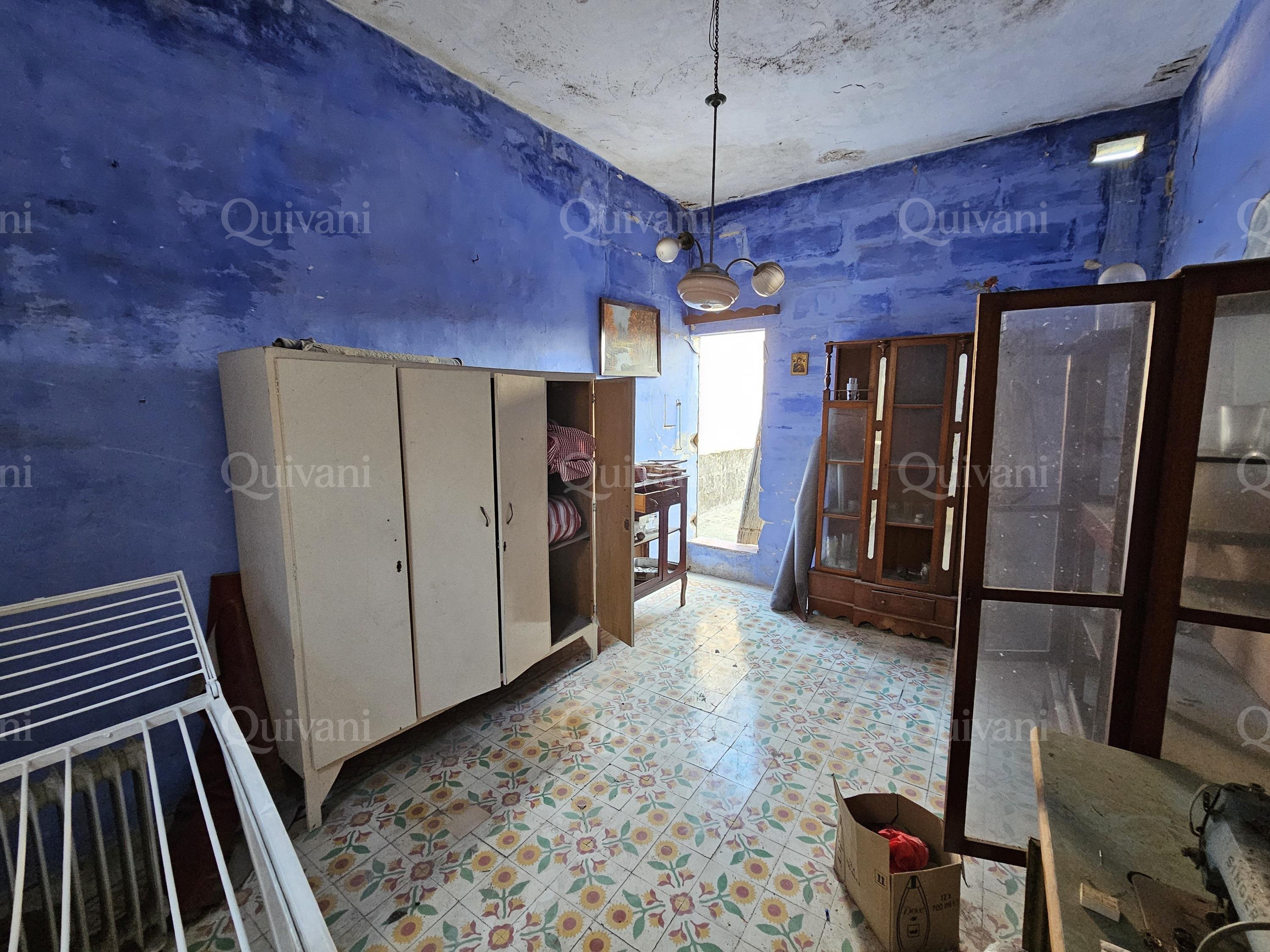 Qormi, Unconverted House of Character