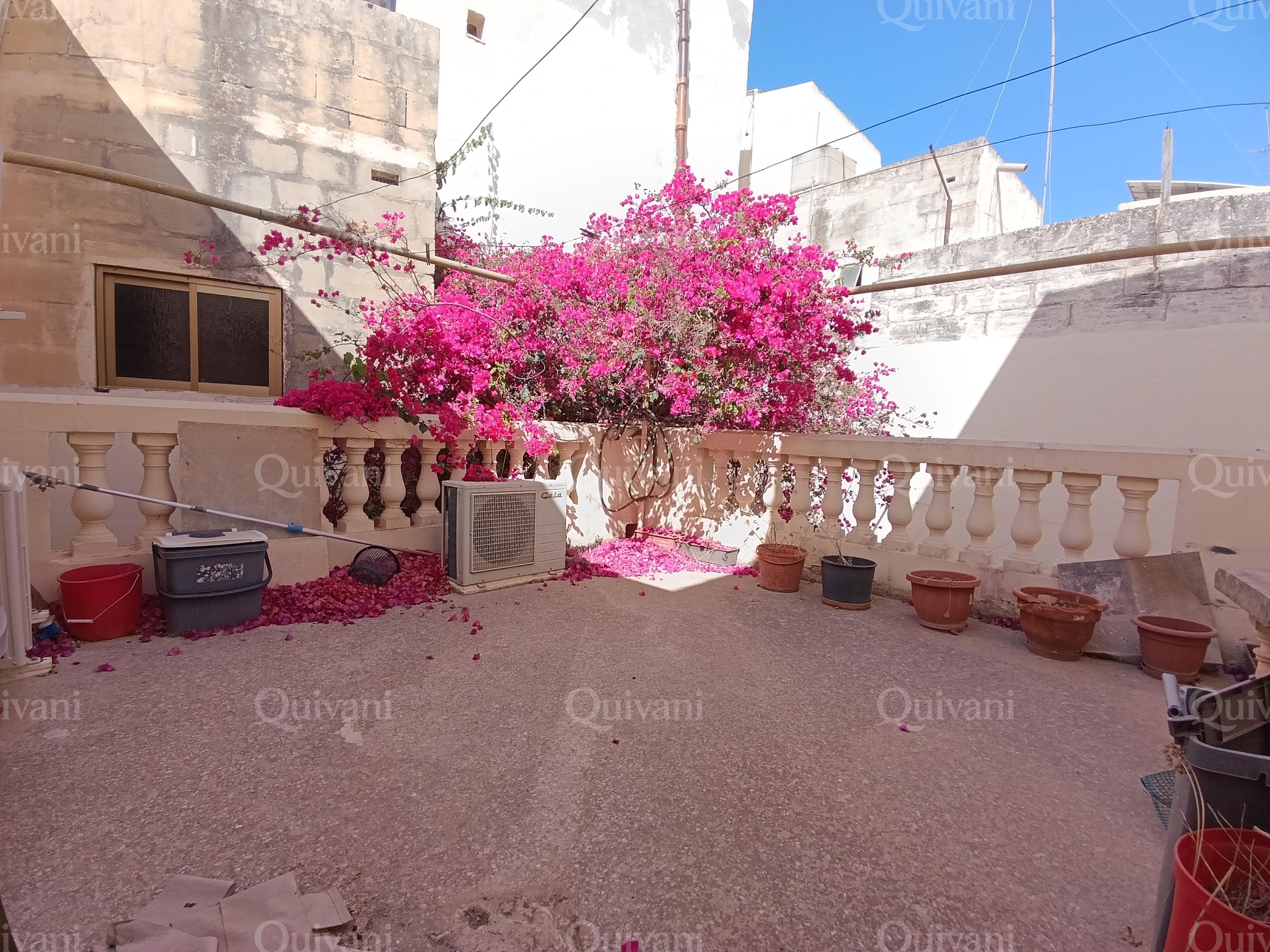 Rabat, Unconverted Townhouse