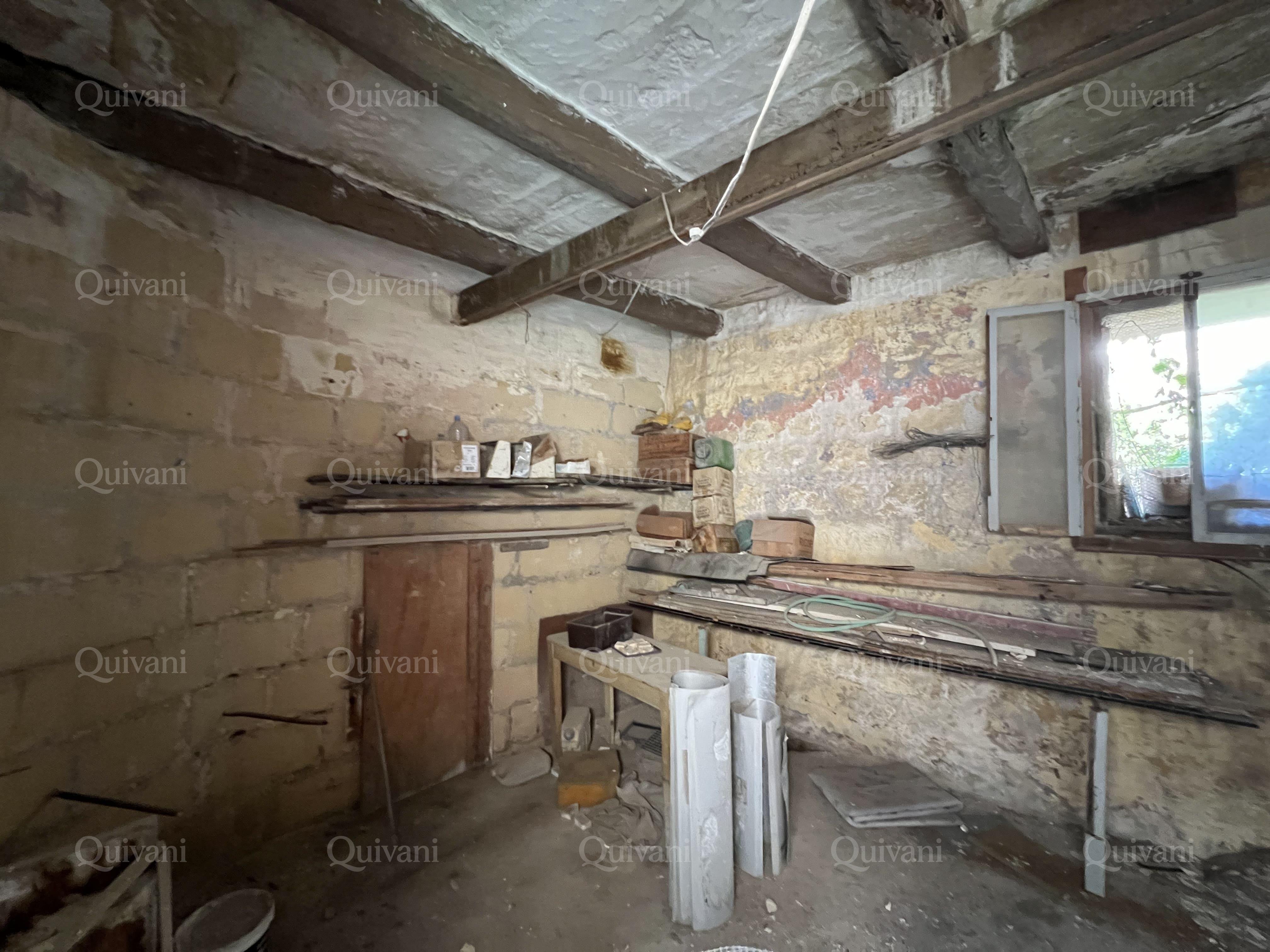 Qormi, Unconverted House of Character