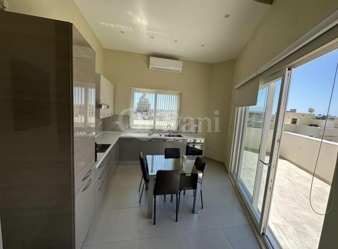 Hamrun, Furnished Penthouse