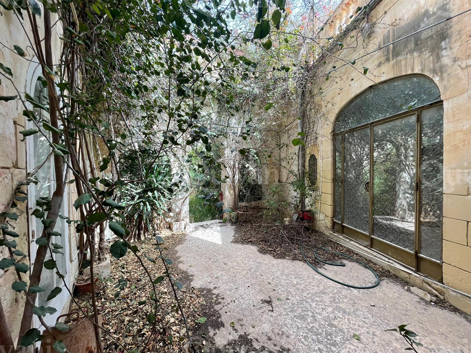 Attard, Unconverted Town House