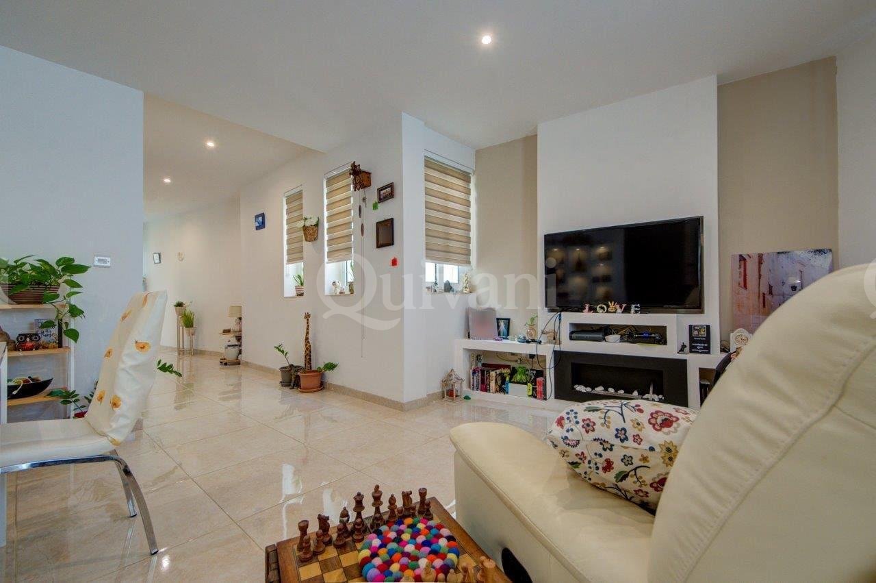 Zabbar, Finished Penthouse