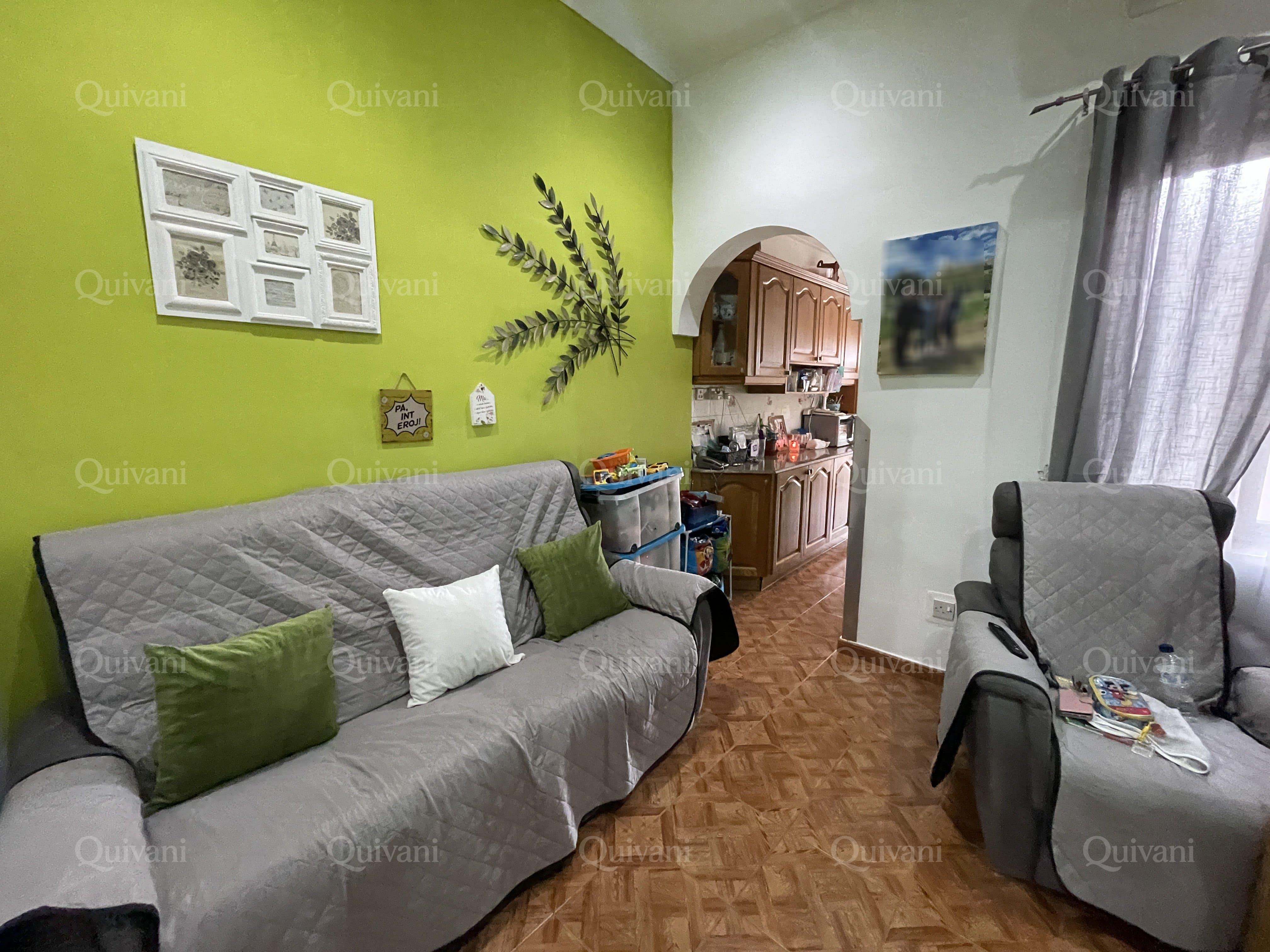 Cospicua, Partly Furnished Townhouse
