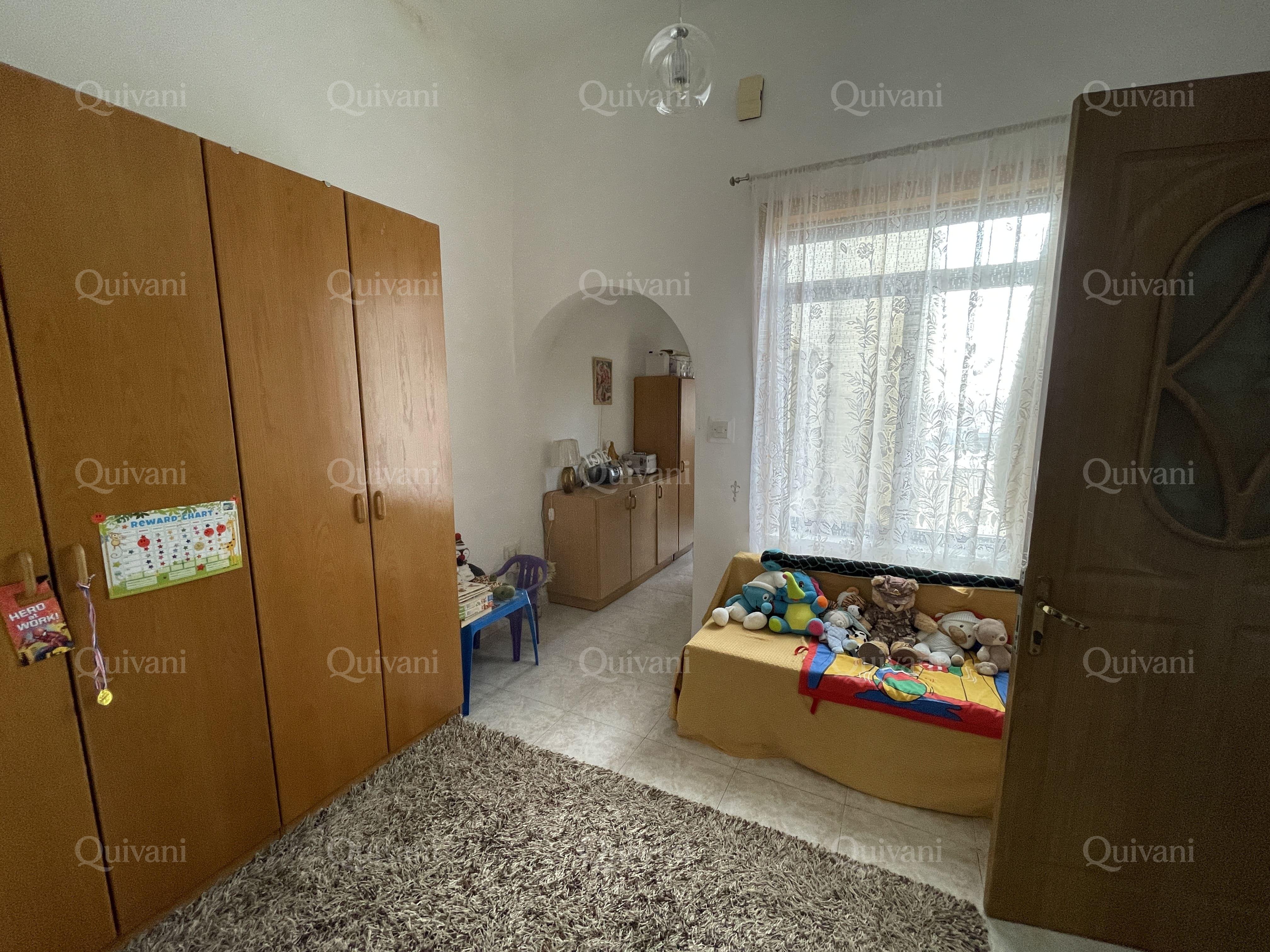 Cospicua, Partly Furnished Townhouse