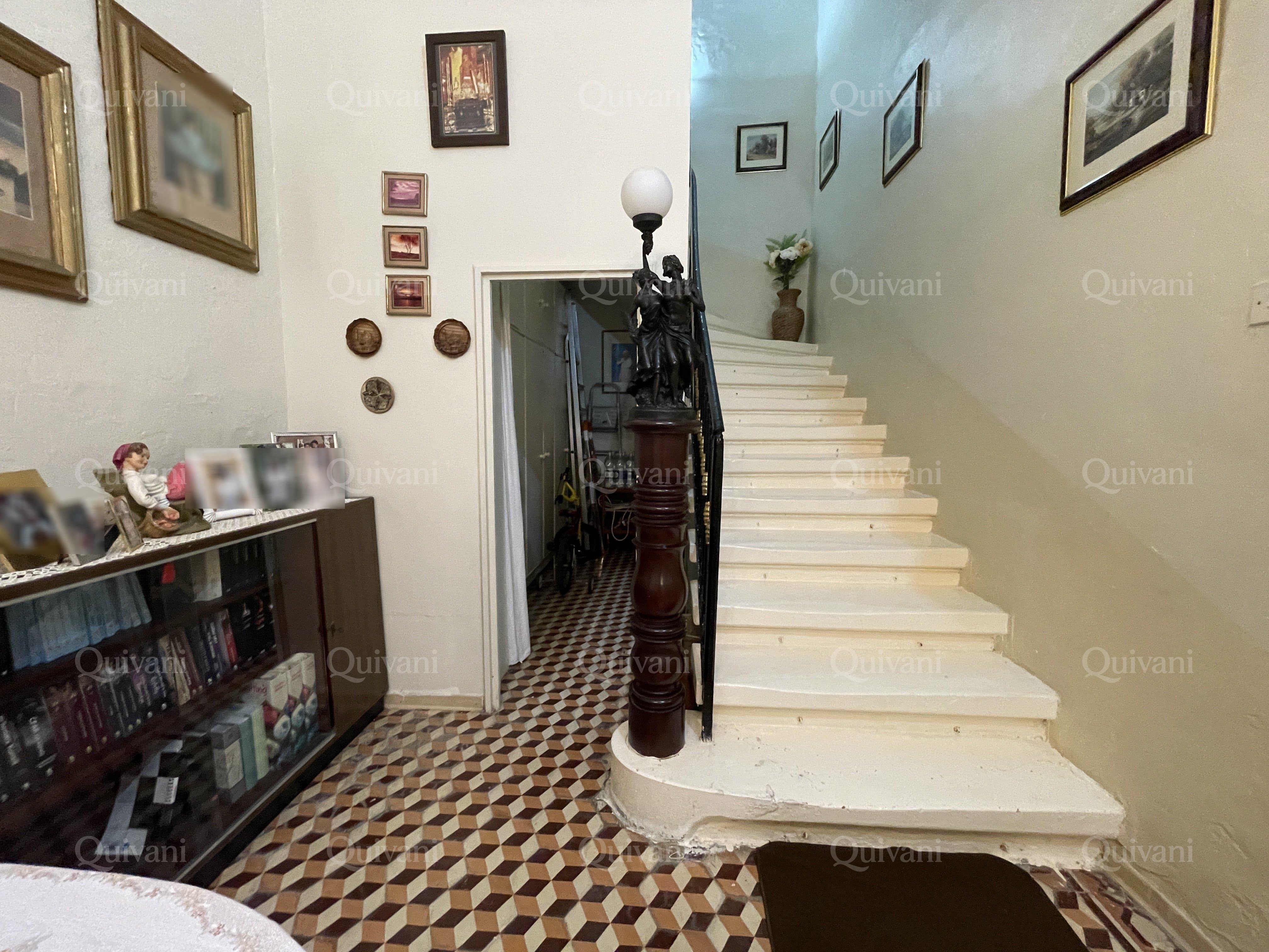 Cospicua, Partly Furnished Townhouse