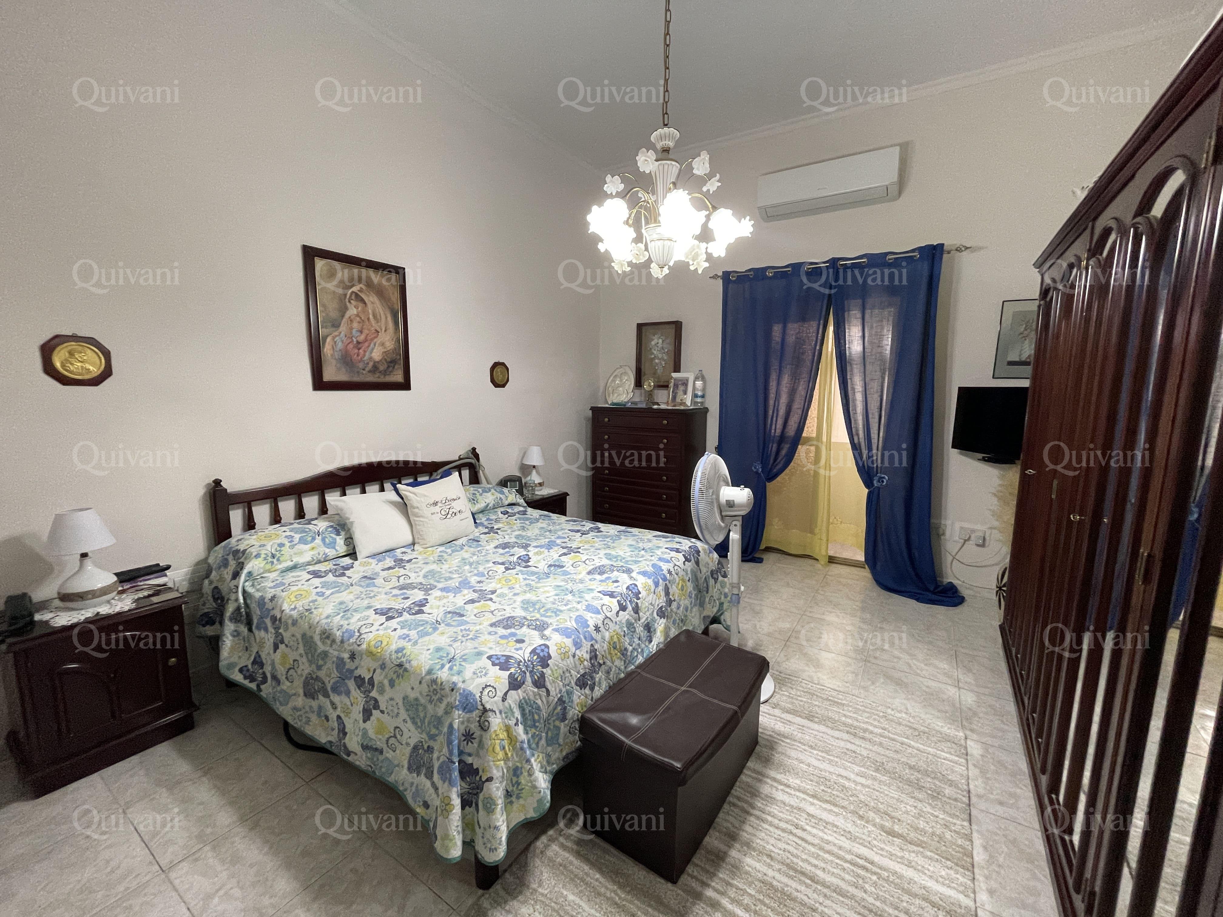 Cospicua, Partly Furnished Townhouse
