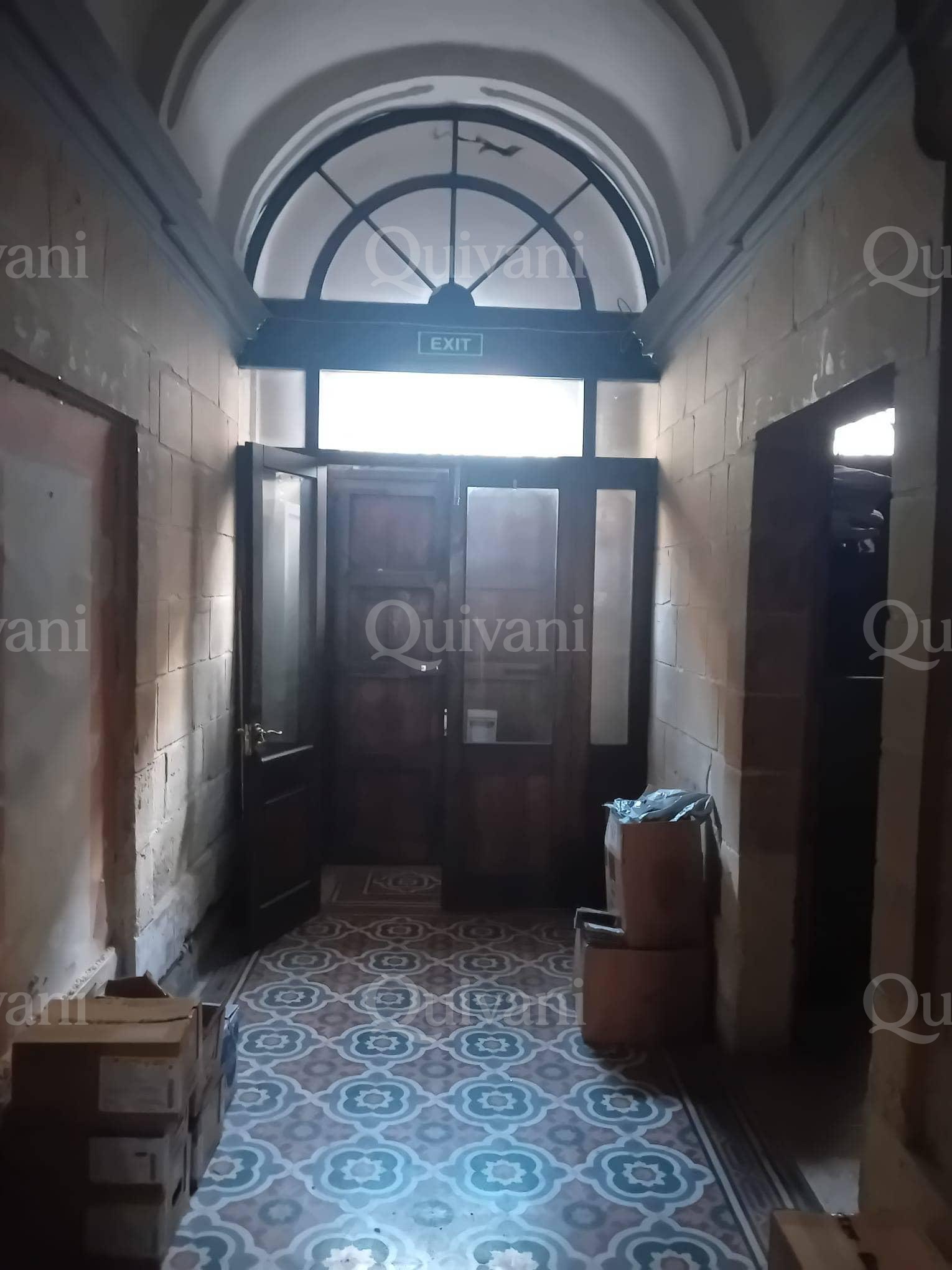 Mosta, Unconverted Townhouse