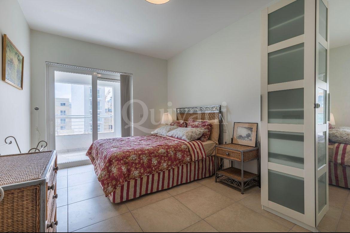 Fort Cambridge, Furnished Apartment