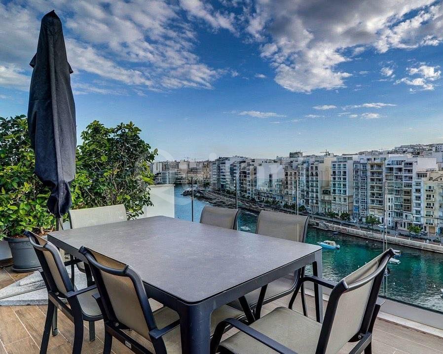 St Julians, Furnished Penthouse