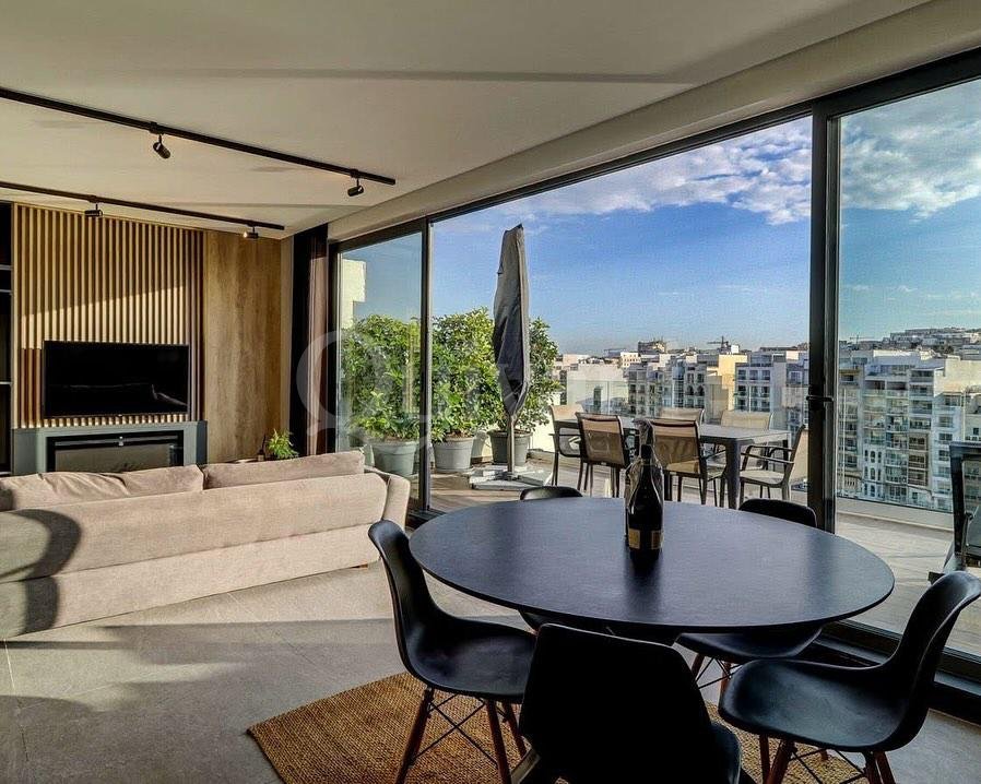 St Julians, Furnished Penthouse