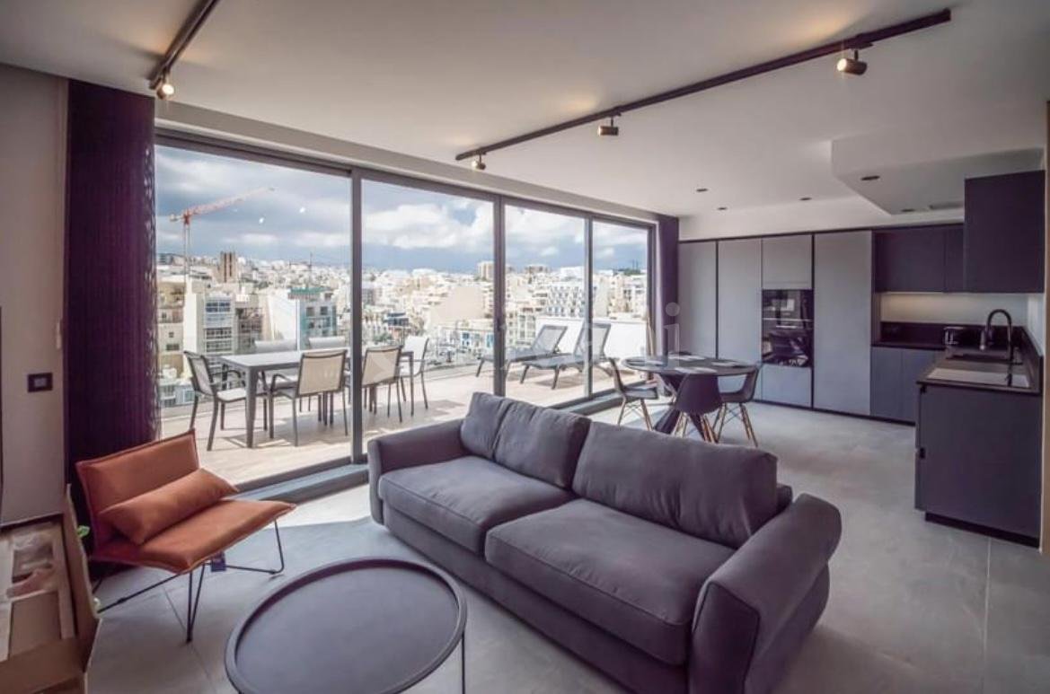 St Julians, Furnished Penthouse