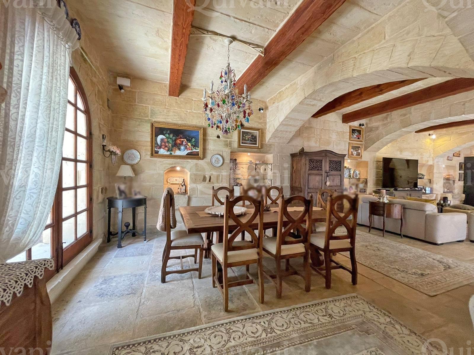 Siggiewi, Converted House of Character