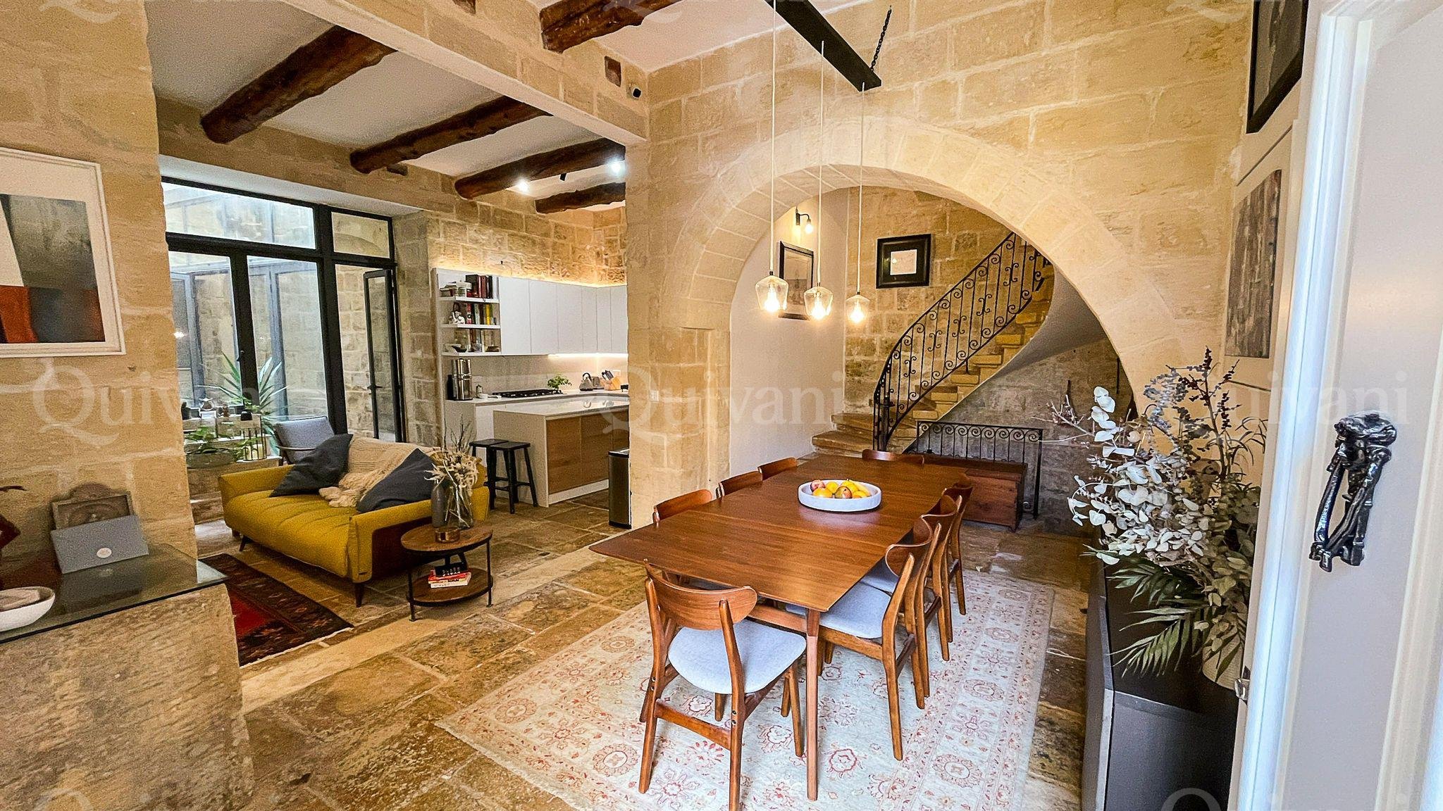 Siggiewi, Furnished House of Character