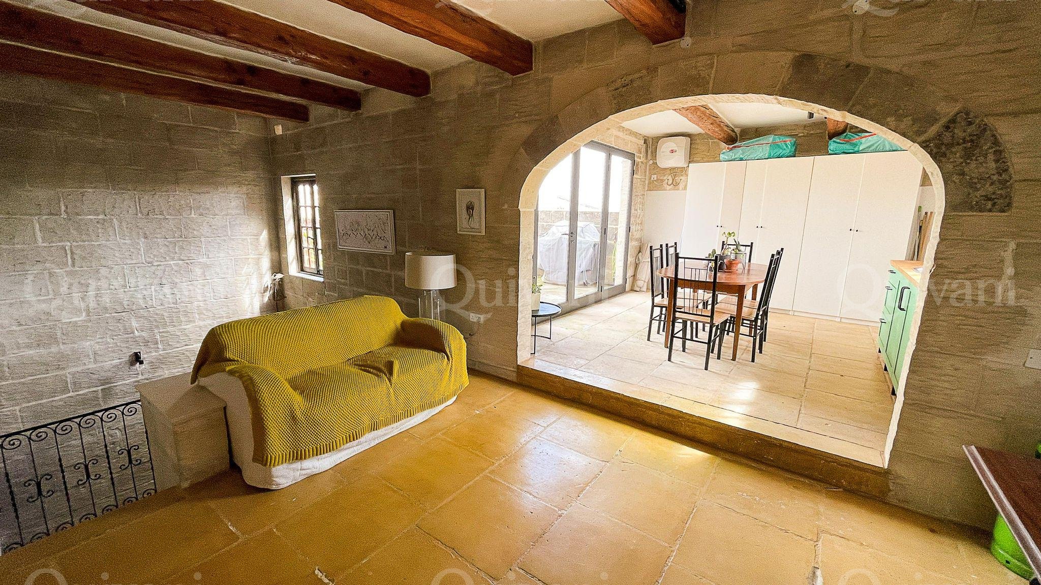 Siggiewi, Furnished House of Character