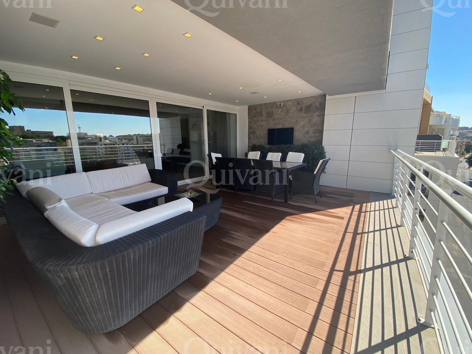 Ta'' Xbiex, Furnished Apartment