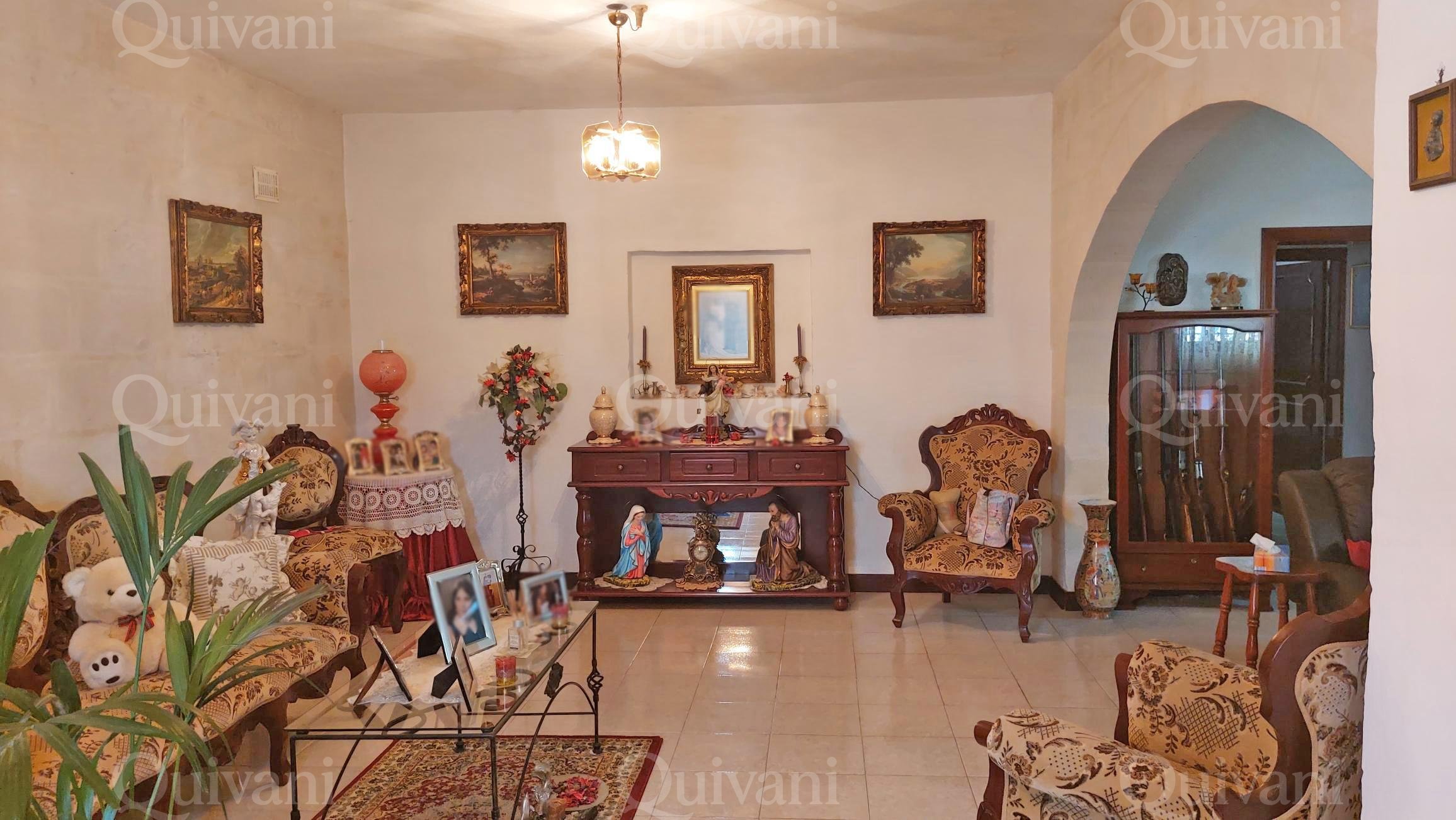 Zebbug, Furnished Farmhouse